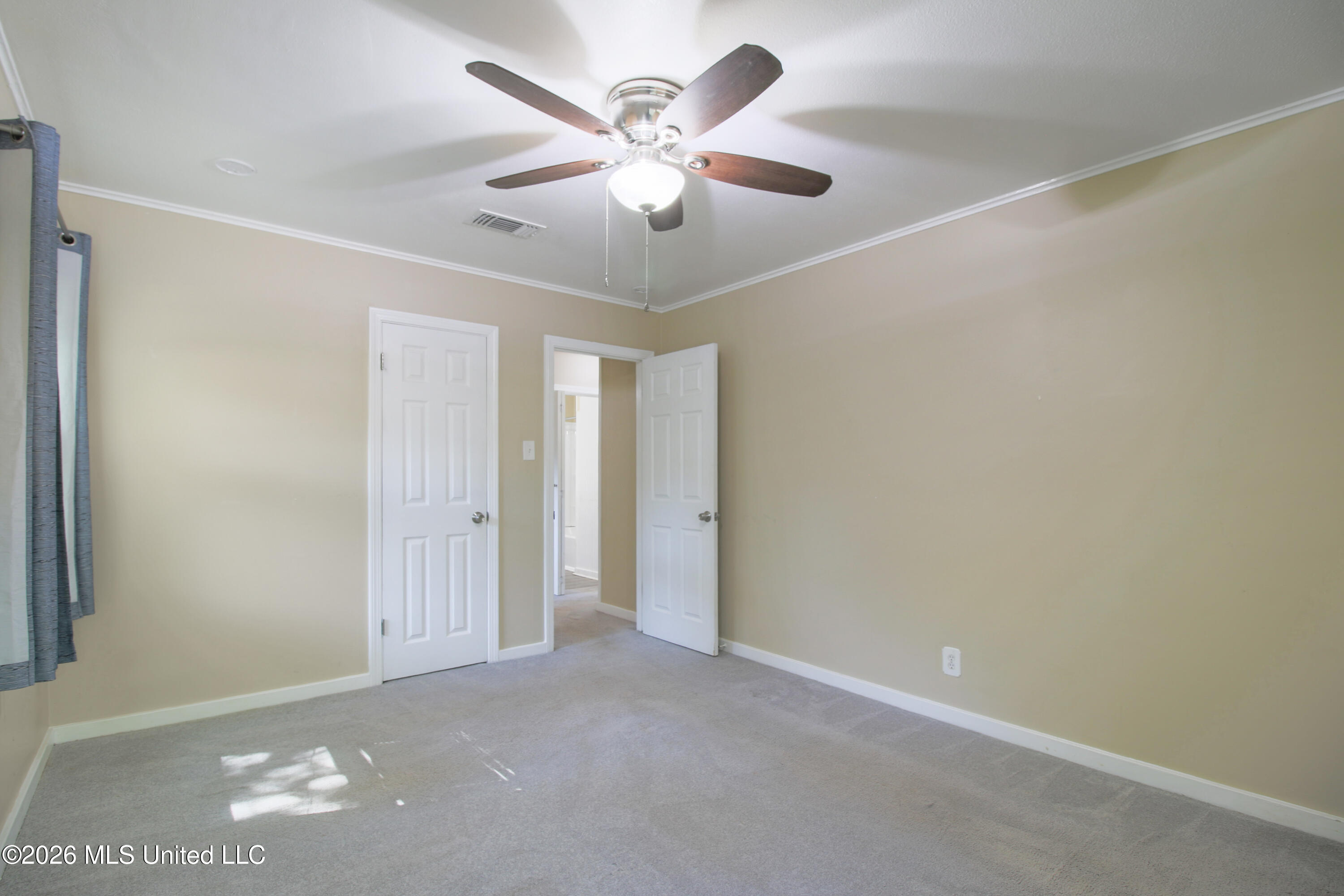 49 33rd Street Property Photo 19
