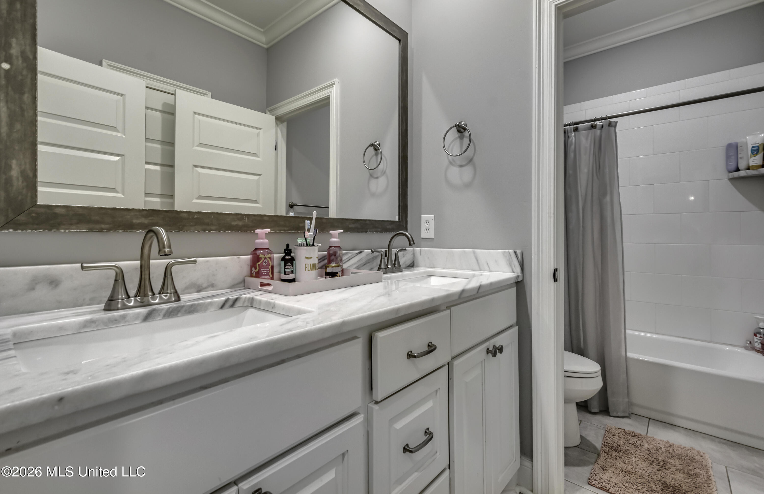 1006 Kensington Drive Property Photo 29