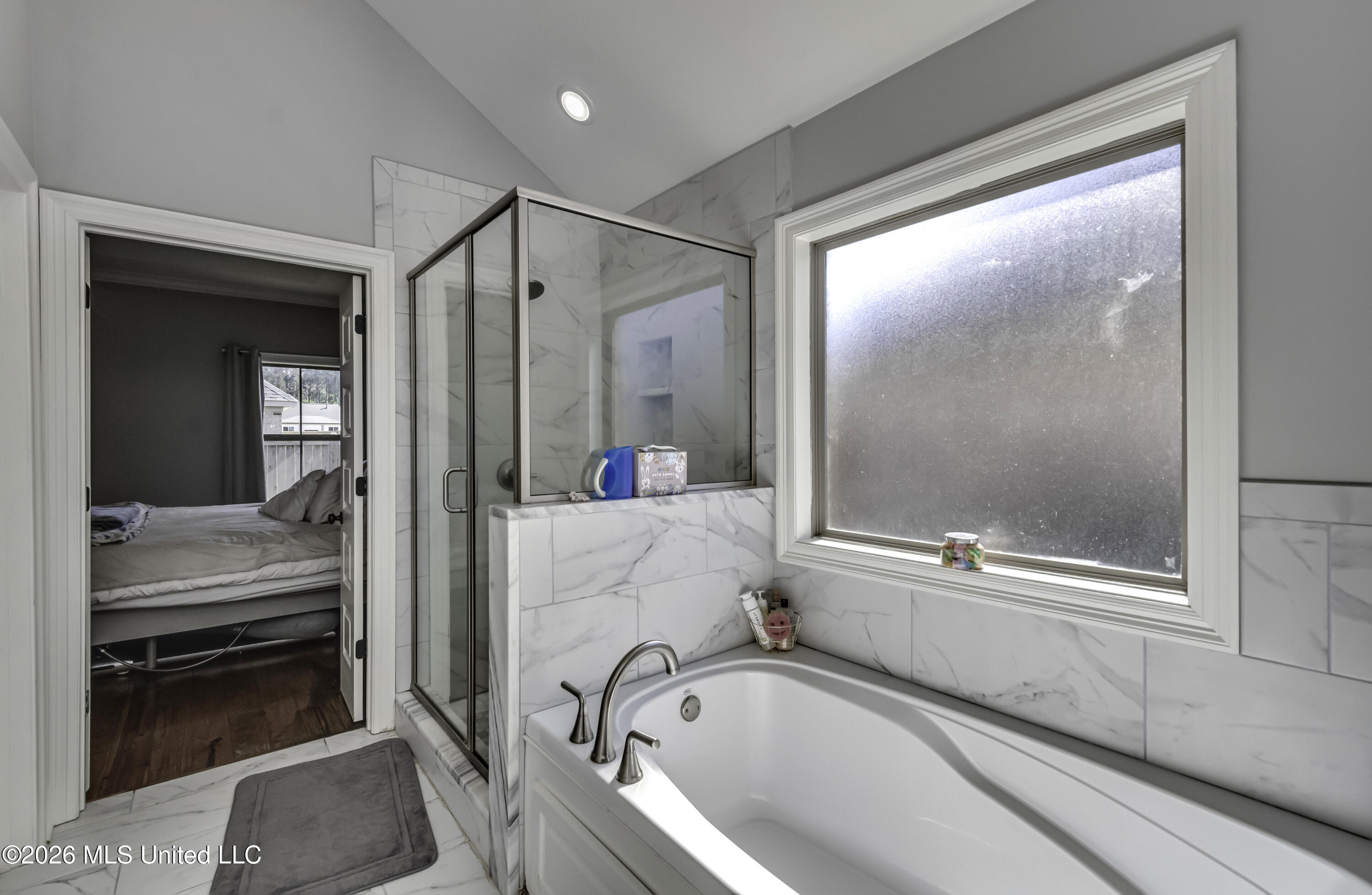1006 Kensington Drive Property Photo 43