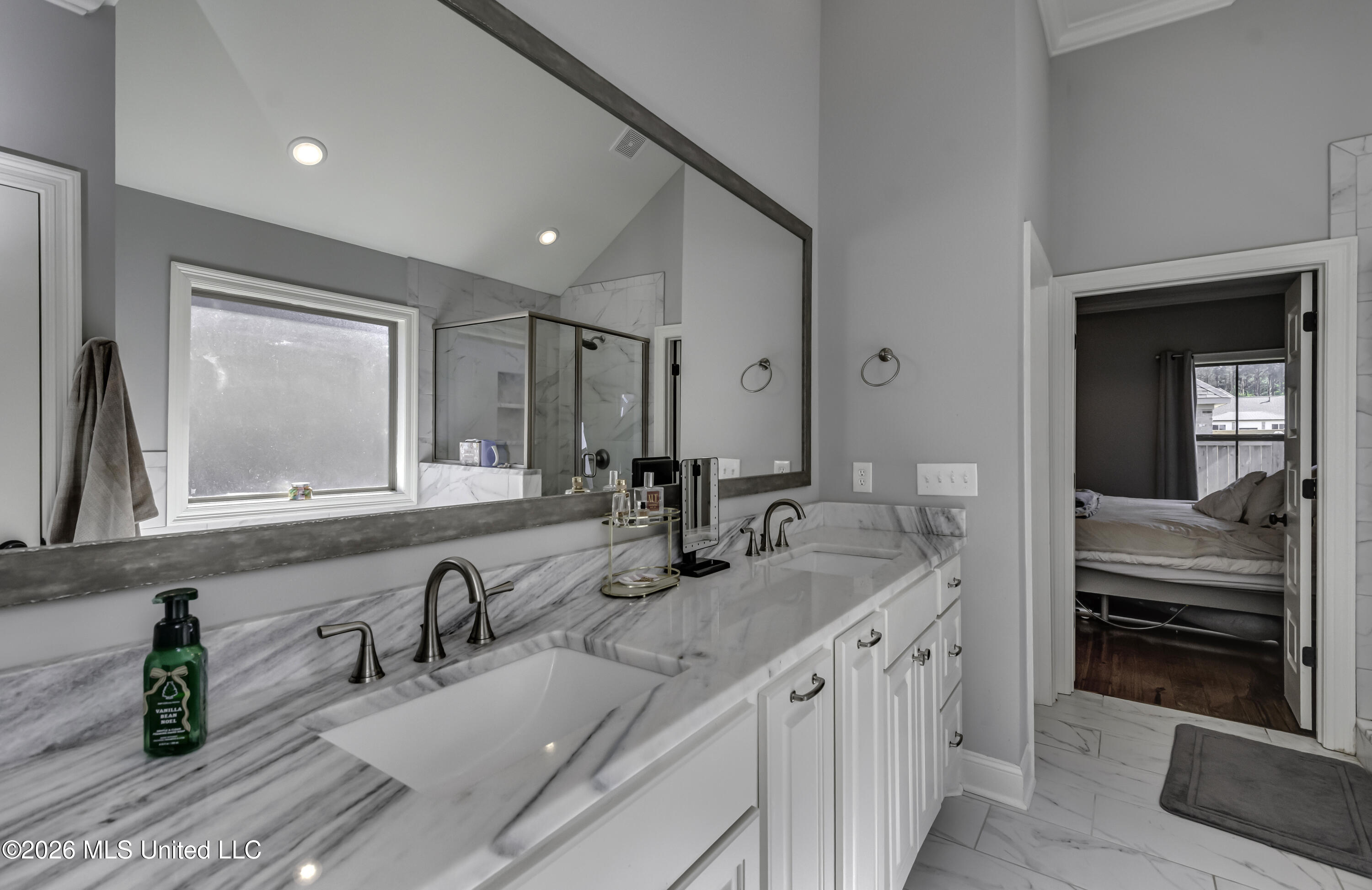 1006 Kensington Drive Property Photo 46