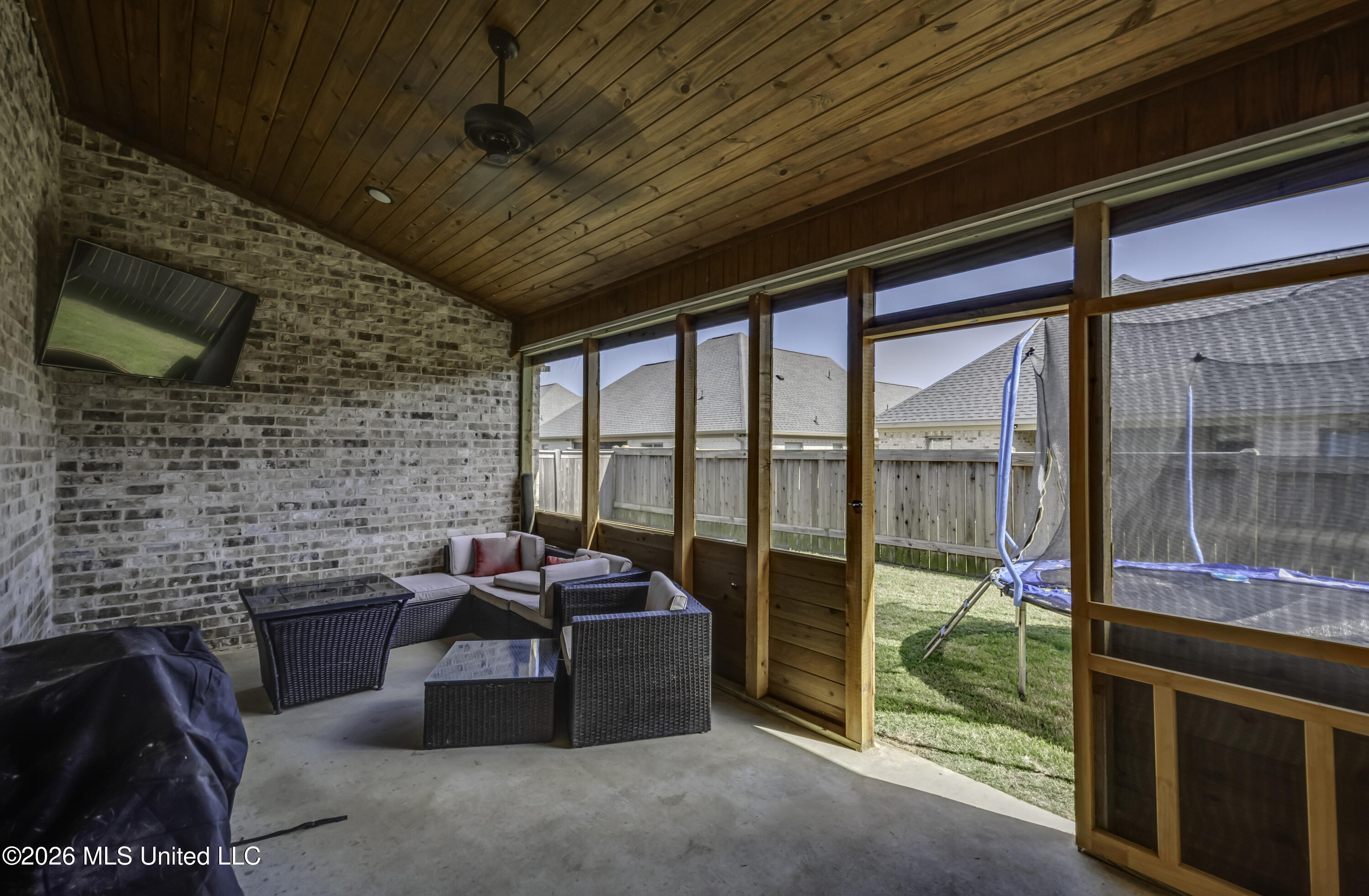 1006 Kensington Drive Property Photo 52