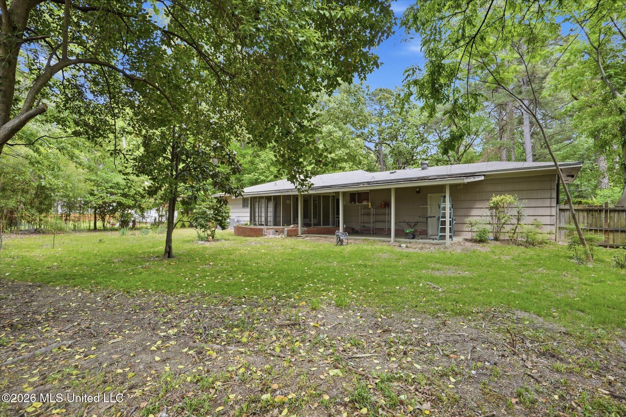 5523 Wayneland Drive Property Photo 7