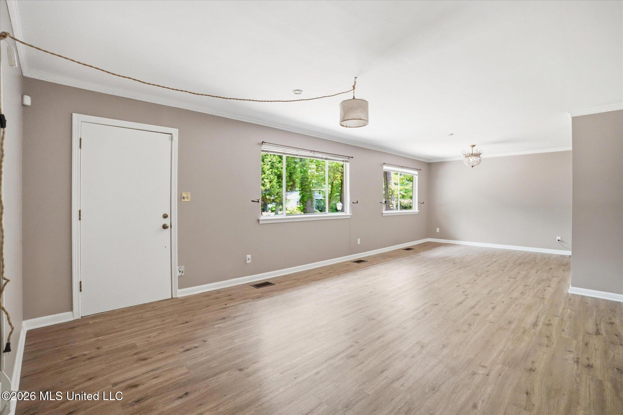 5523 Wayneland Drive Property Photo 9
