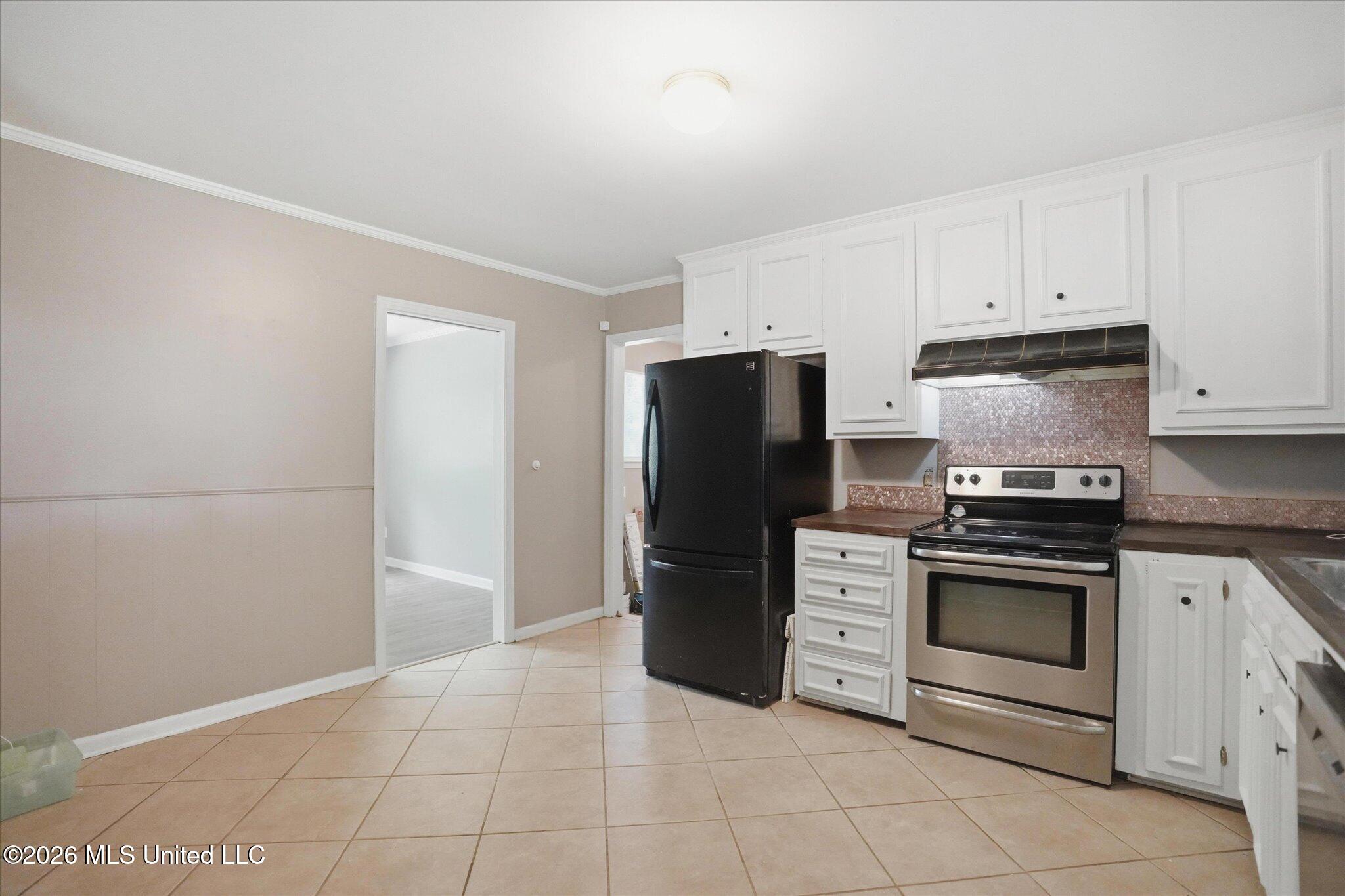 5523 Wayneland Drive Property Photo 14