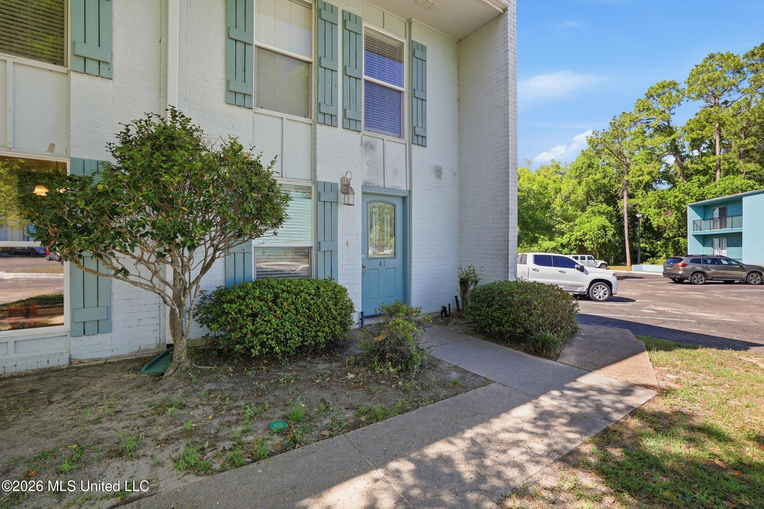 3230 Cumberland Road Property Photo 4