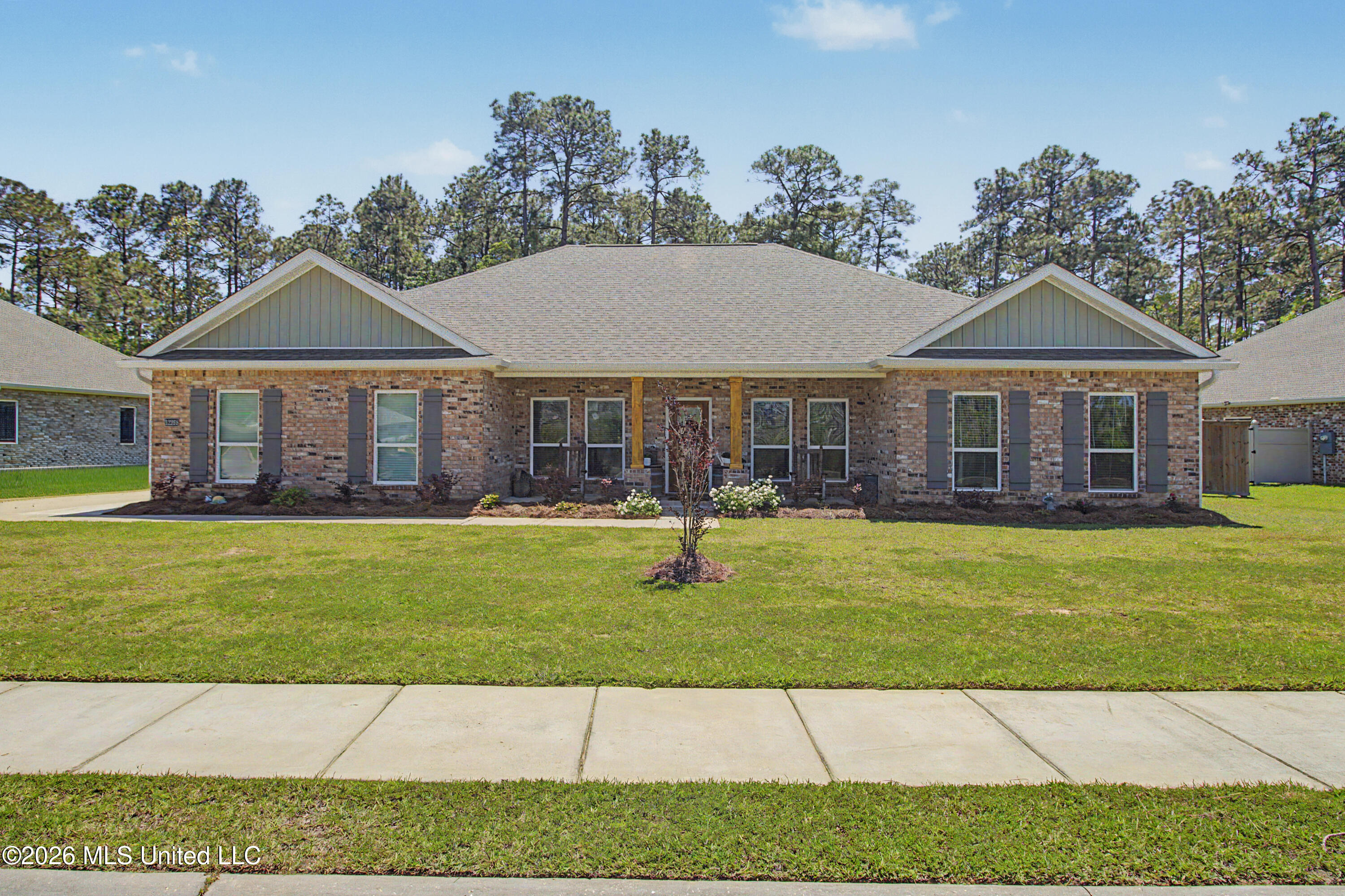 12285 Savannah Circle Property Photo 1