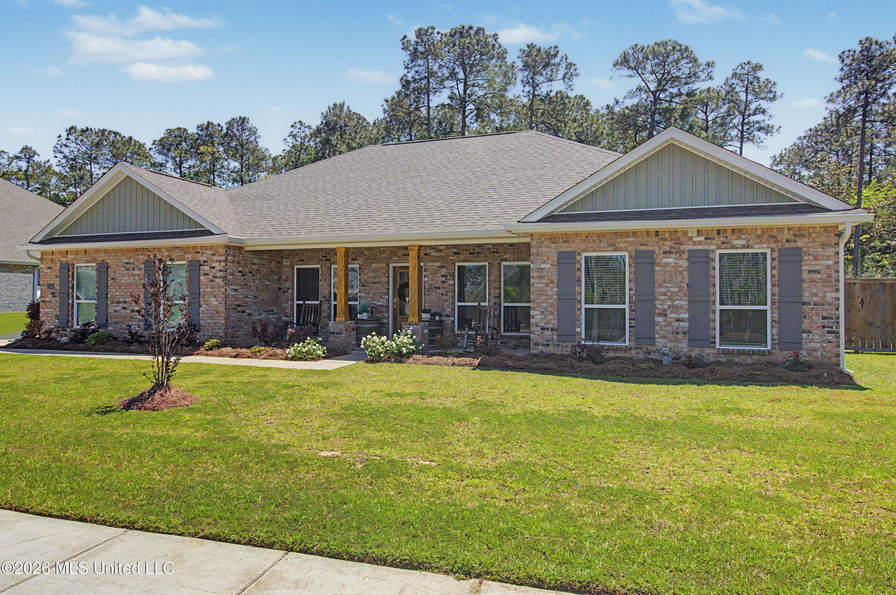 12285 Savannah Circle Property Photo 2