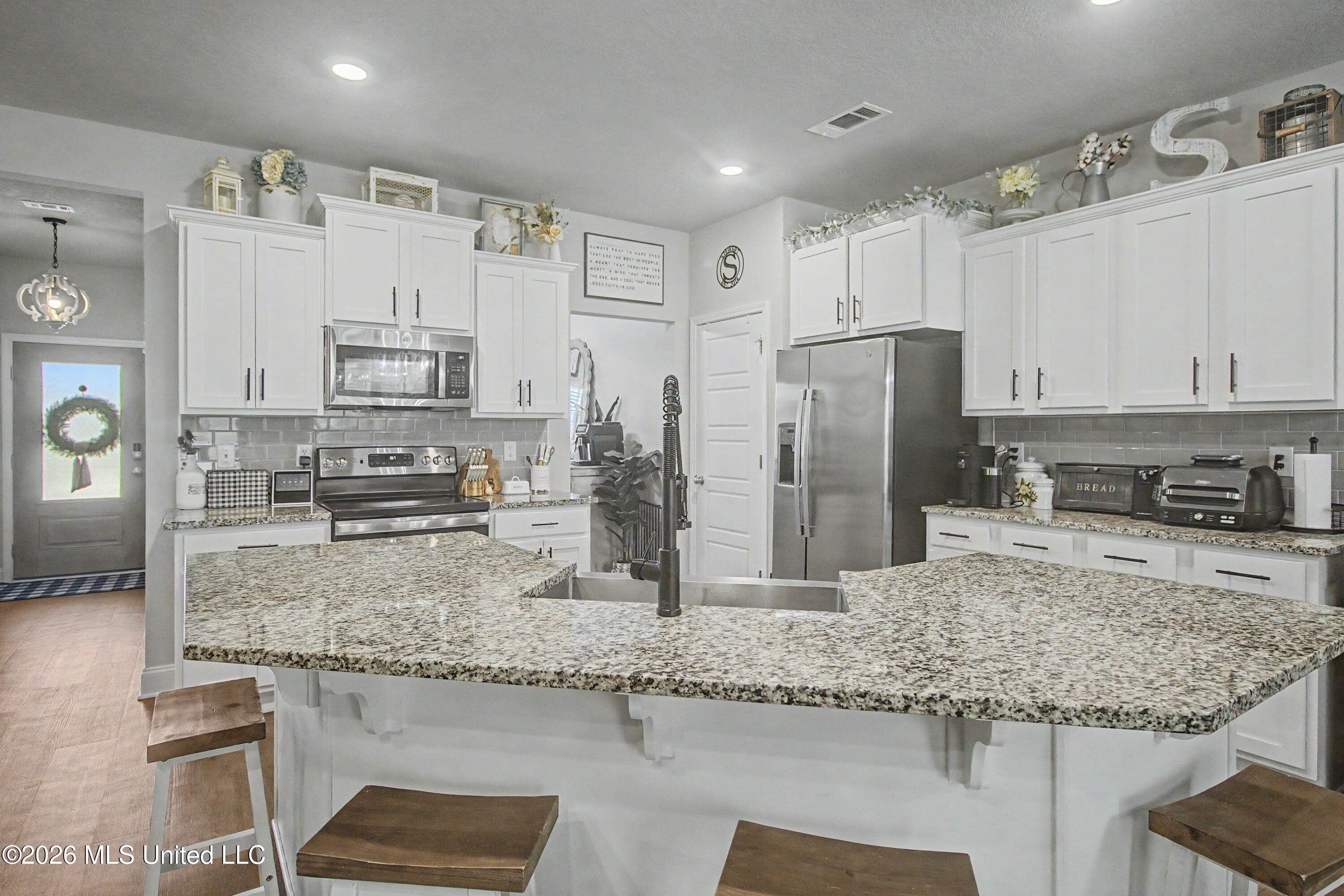 12285 Savannah Circle Property Photo 18