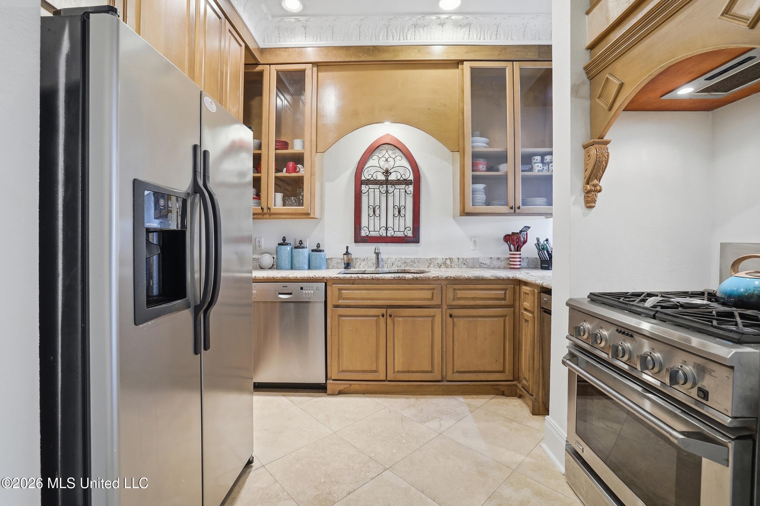 4640 W Beach Boulevard Property Photo 11