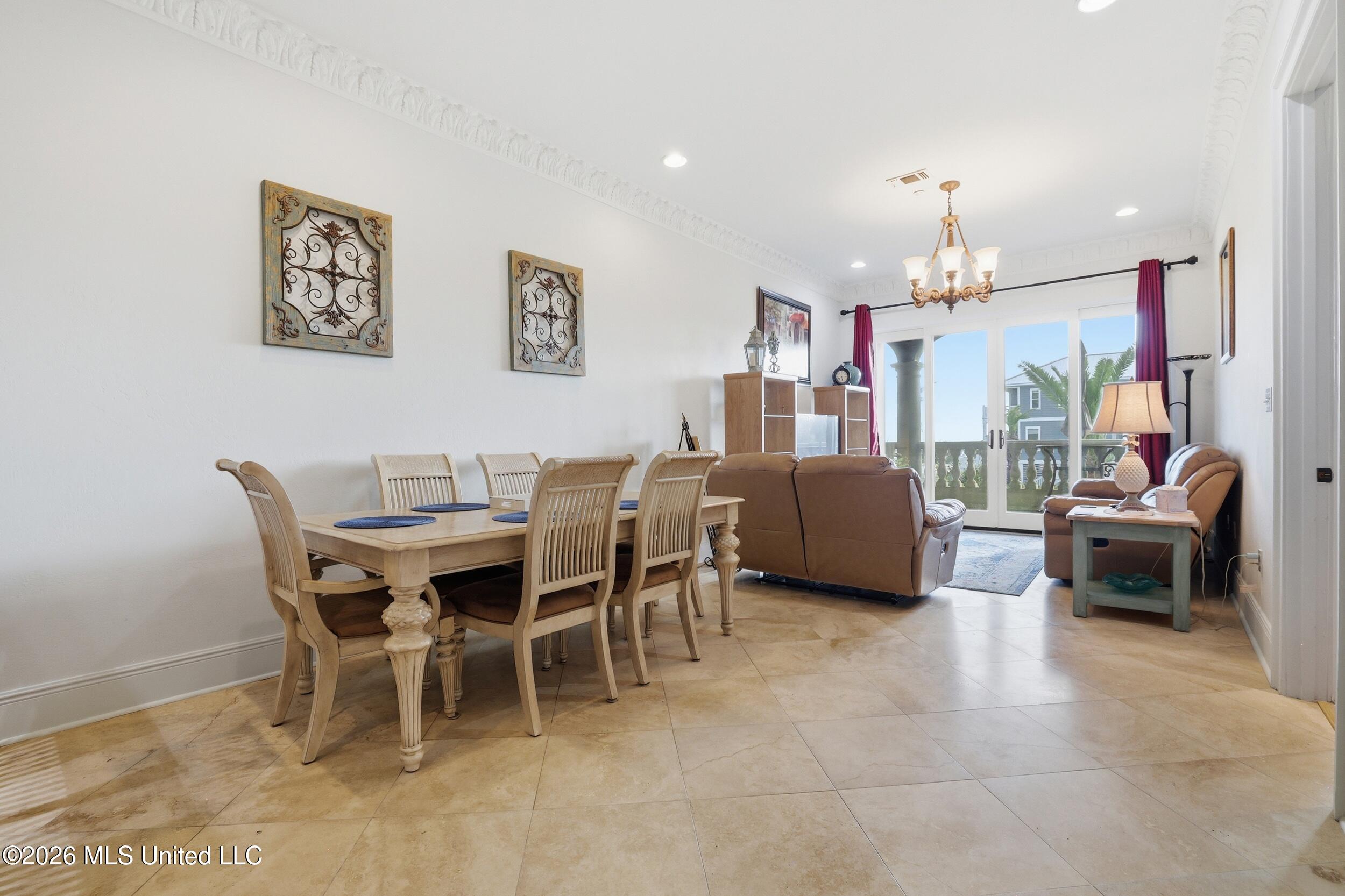 4640 W Beach Boulevard Property Photo 19