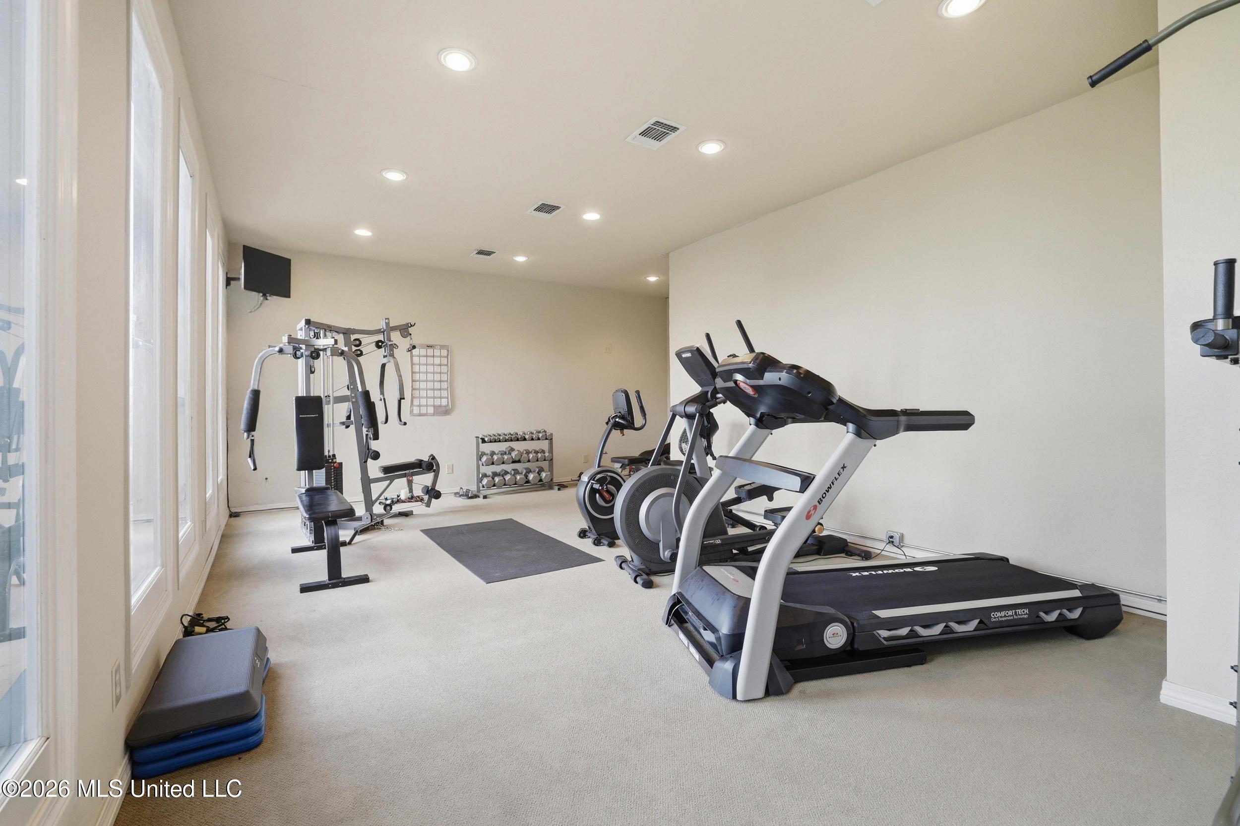 4640 W Beach Boulevard Property Photo 52