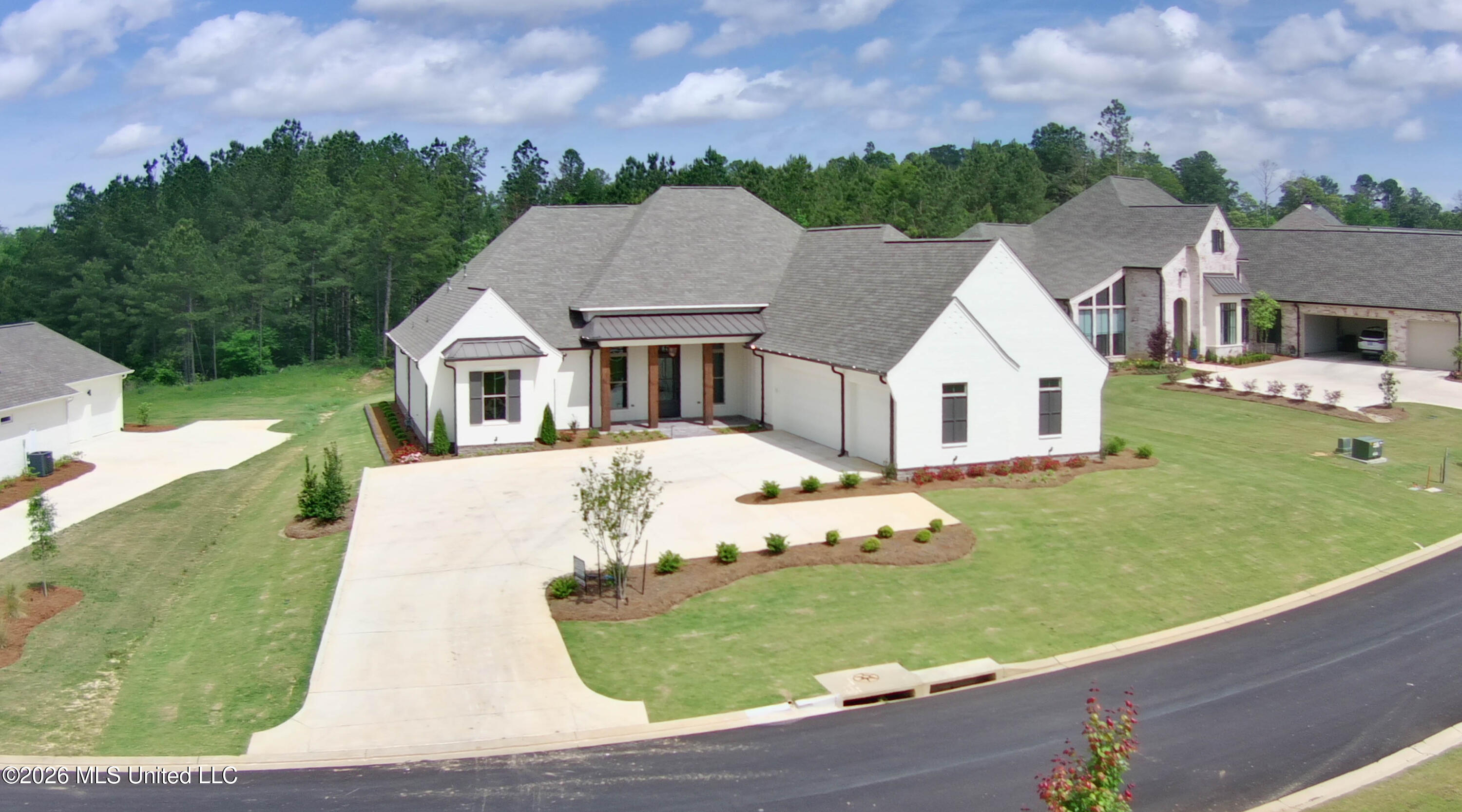 629 Big Valley Loop Property Photo 1