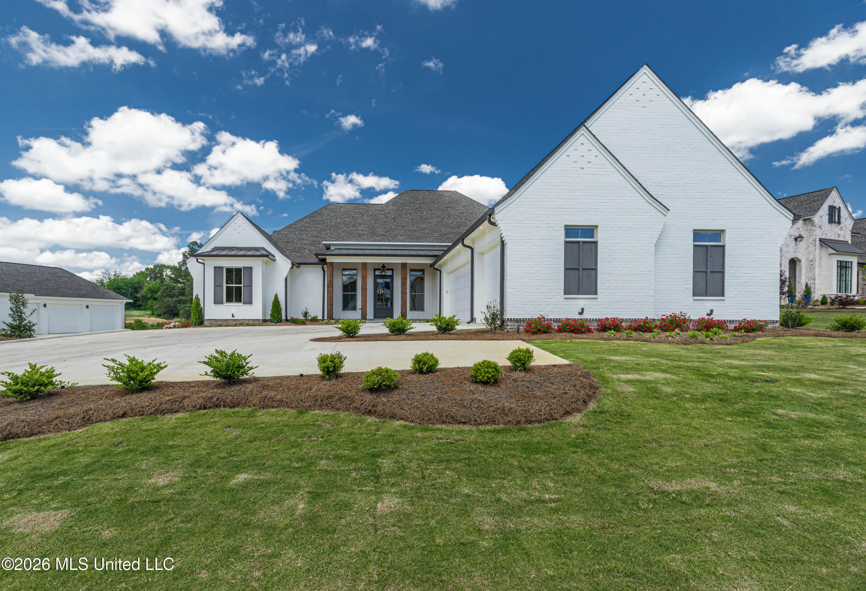 629 Big Valley Loop Property Photo 4