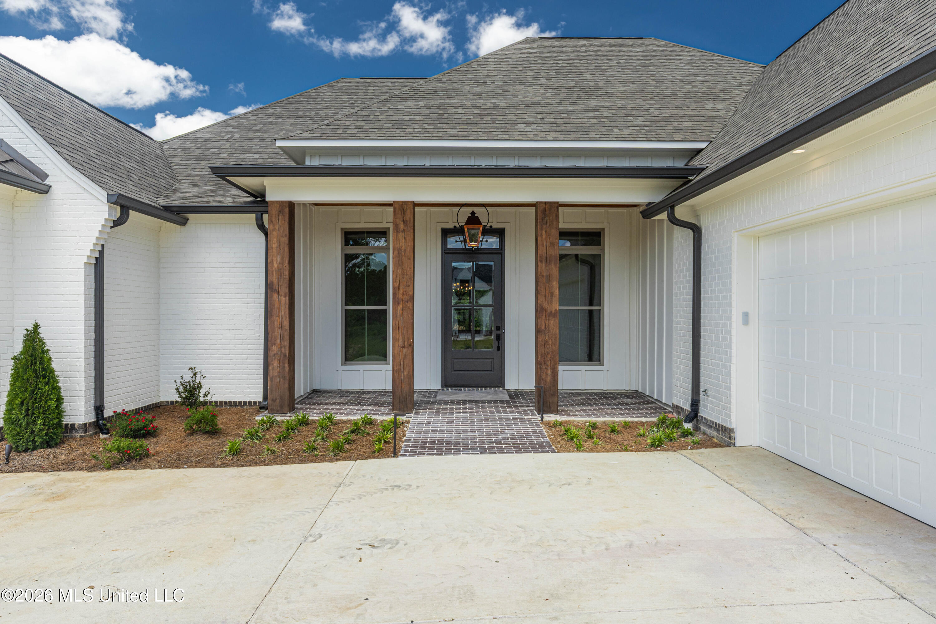 629 Big Valley Loop Property Photo 6