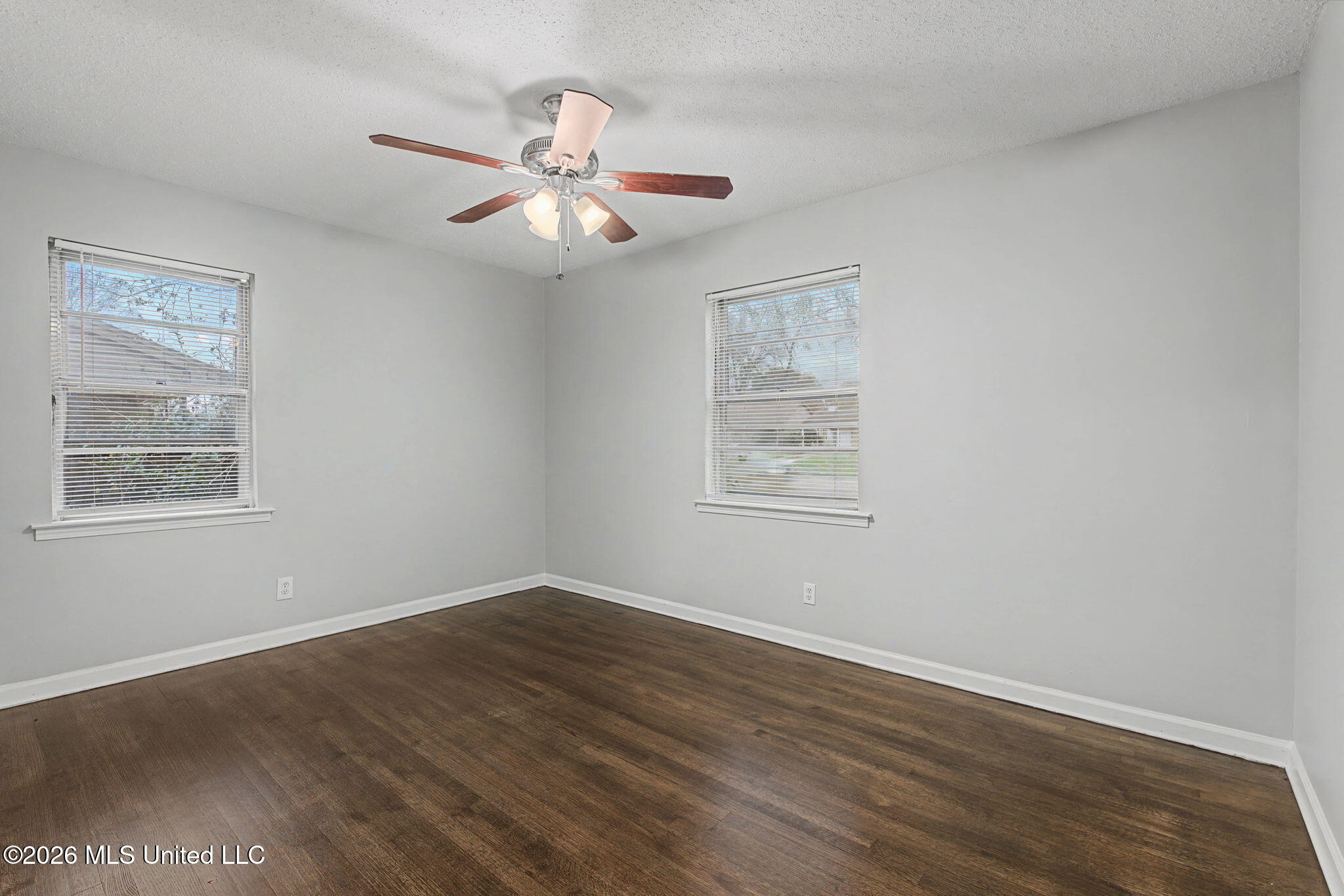 1395 Main Street Property Photo 8