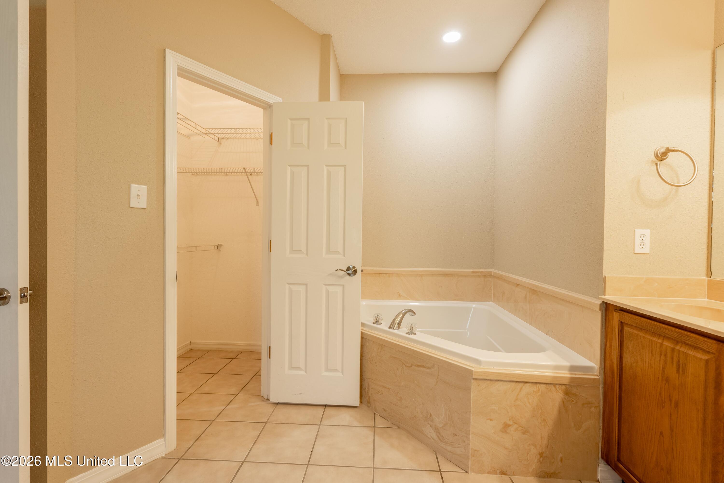 27 Maroon Drive Property Photo 20