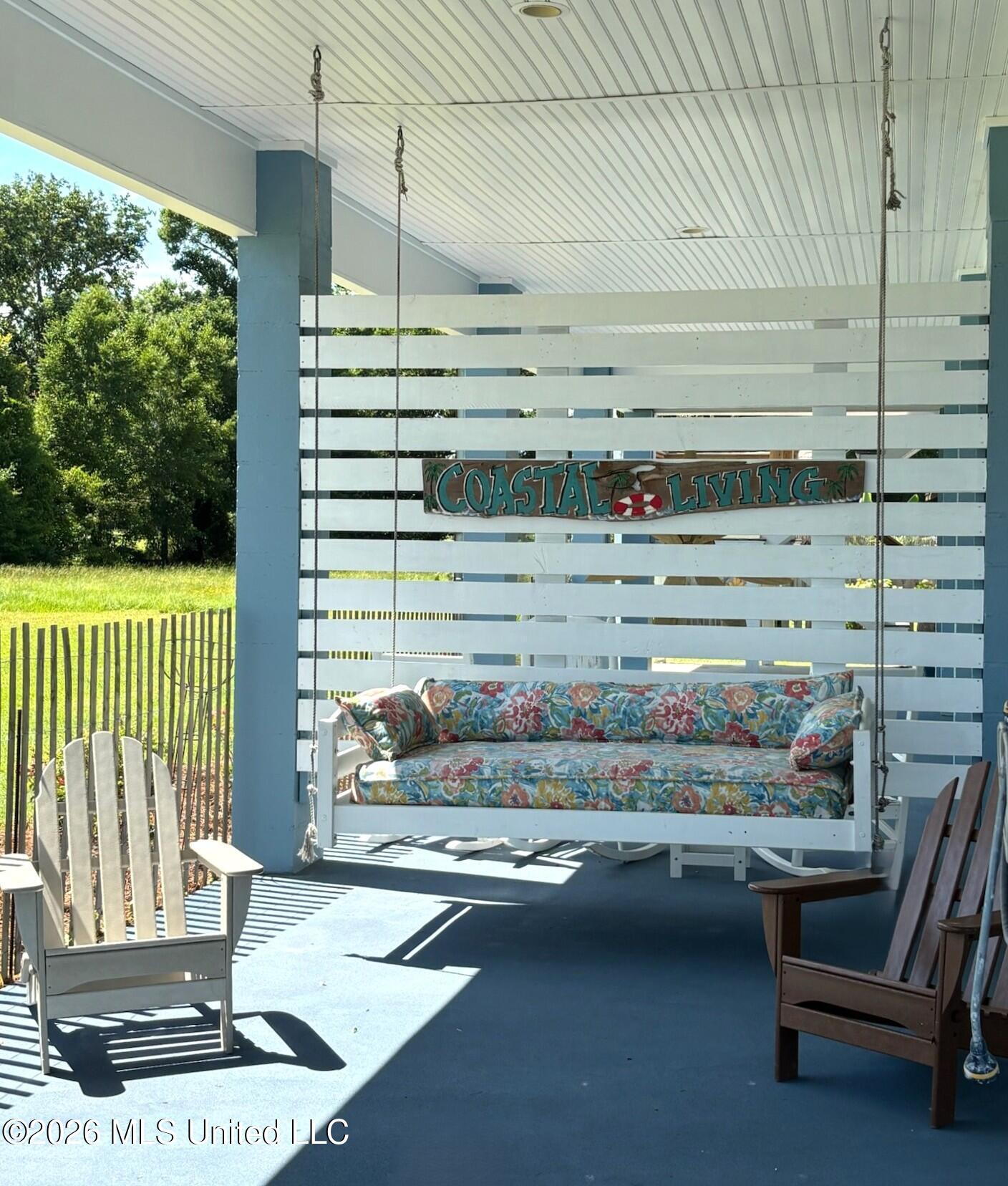 432 W Beach Boulevard Property Photo 10