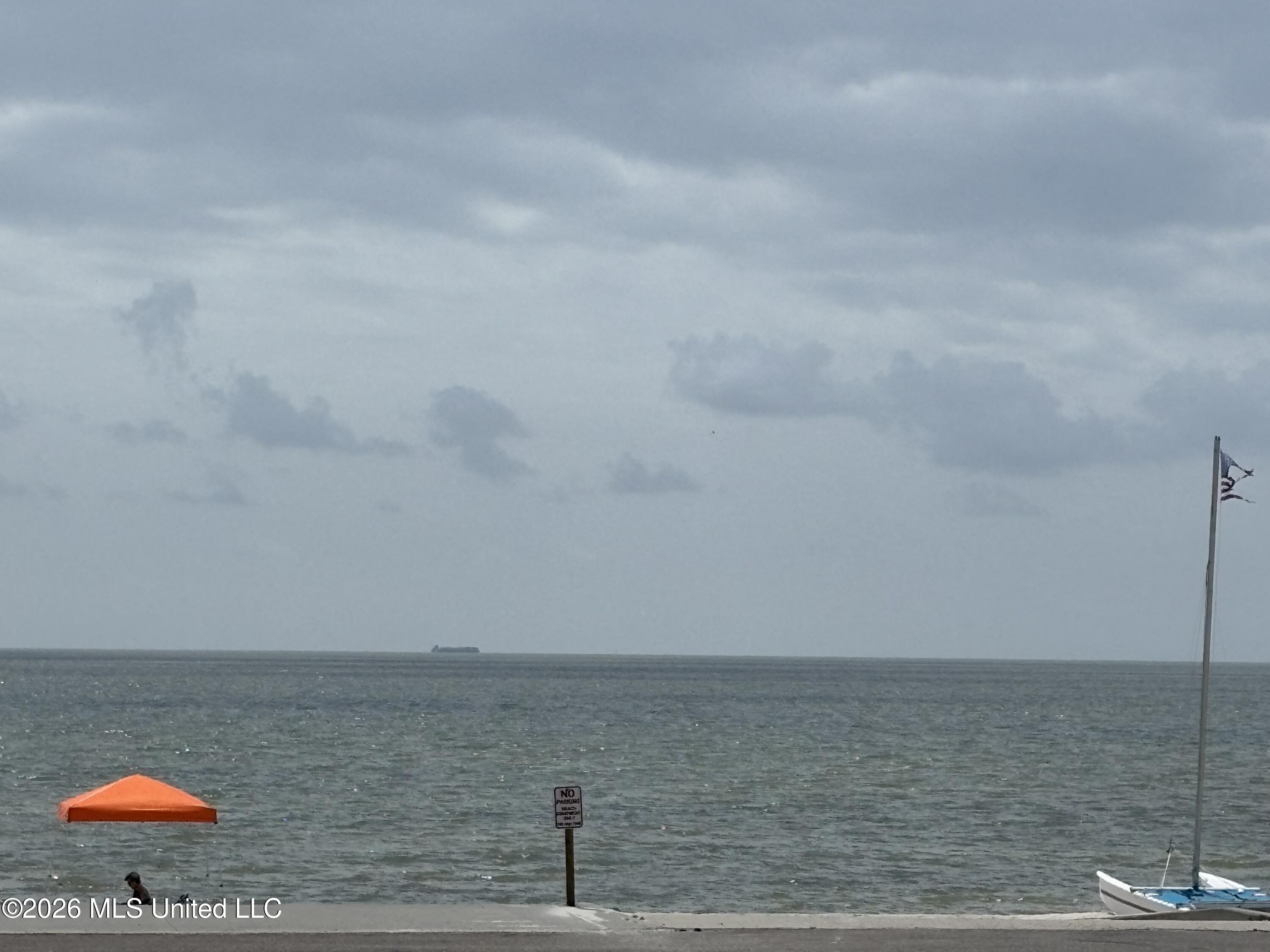 432 W Beach Boulevard Property Photo 11