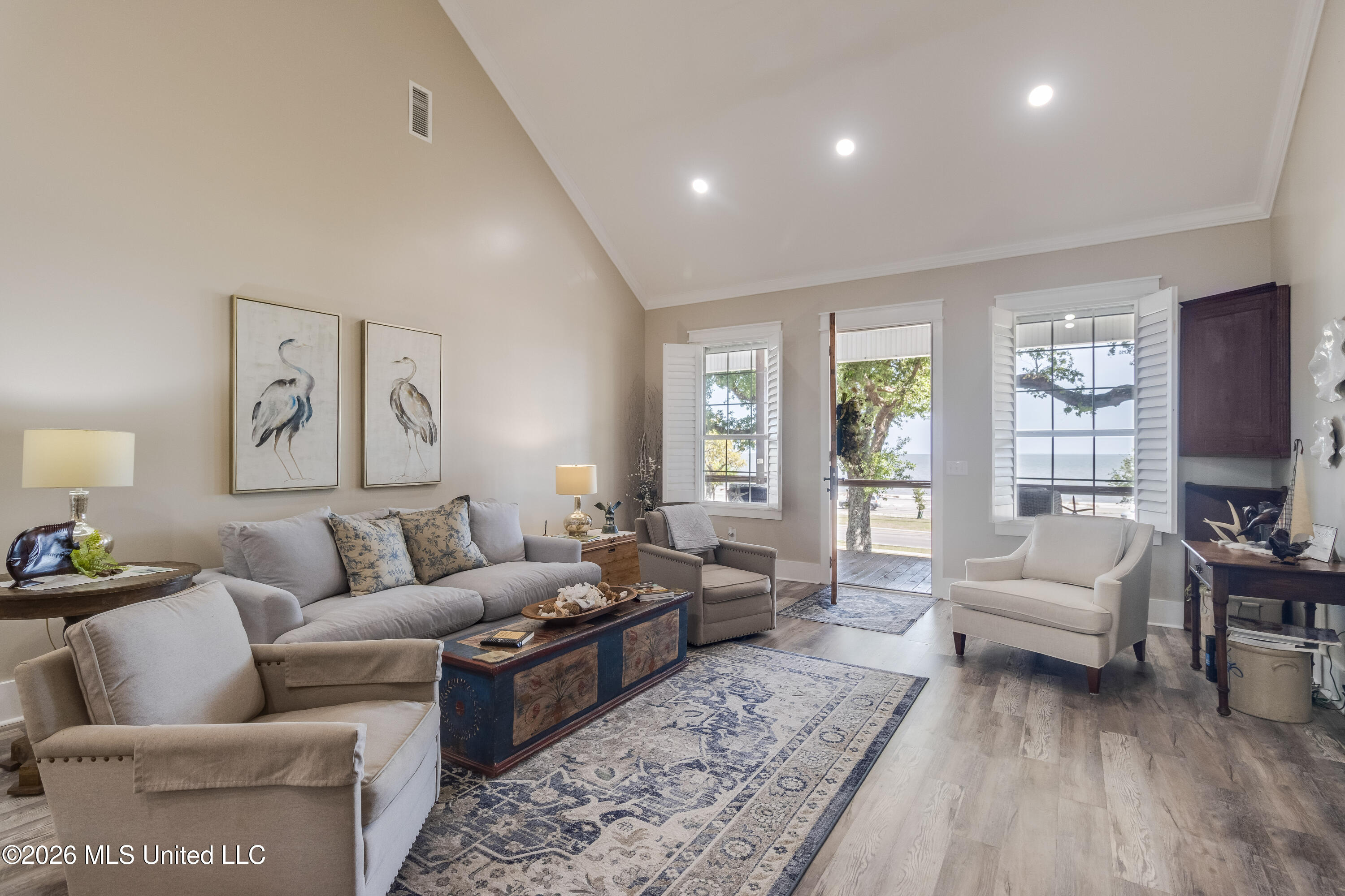 432 W Beach Boulevard Property Photo 13