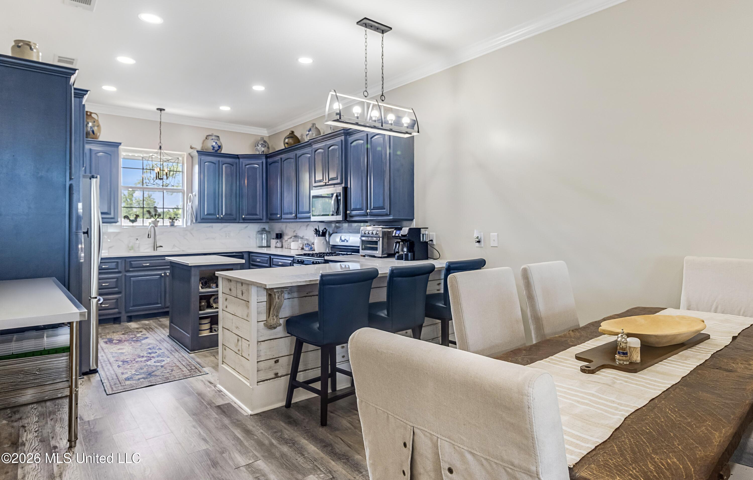 432 W Beach Boulevard Property Photo 15