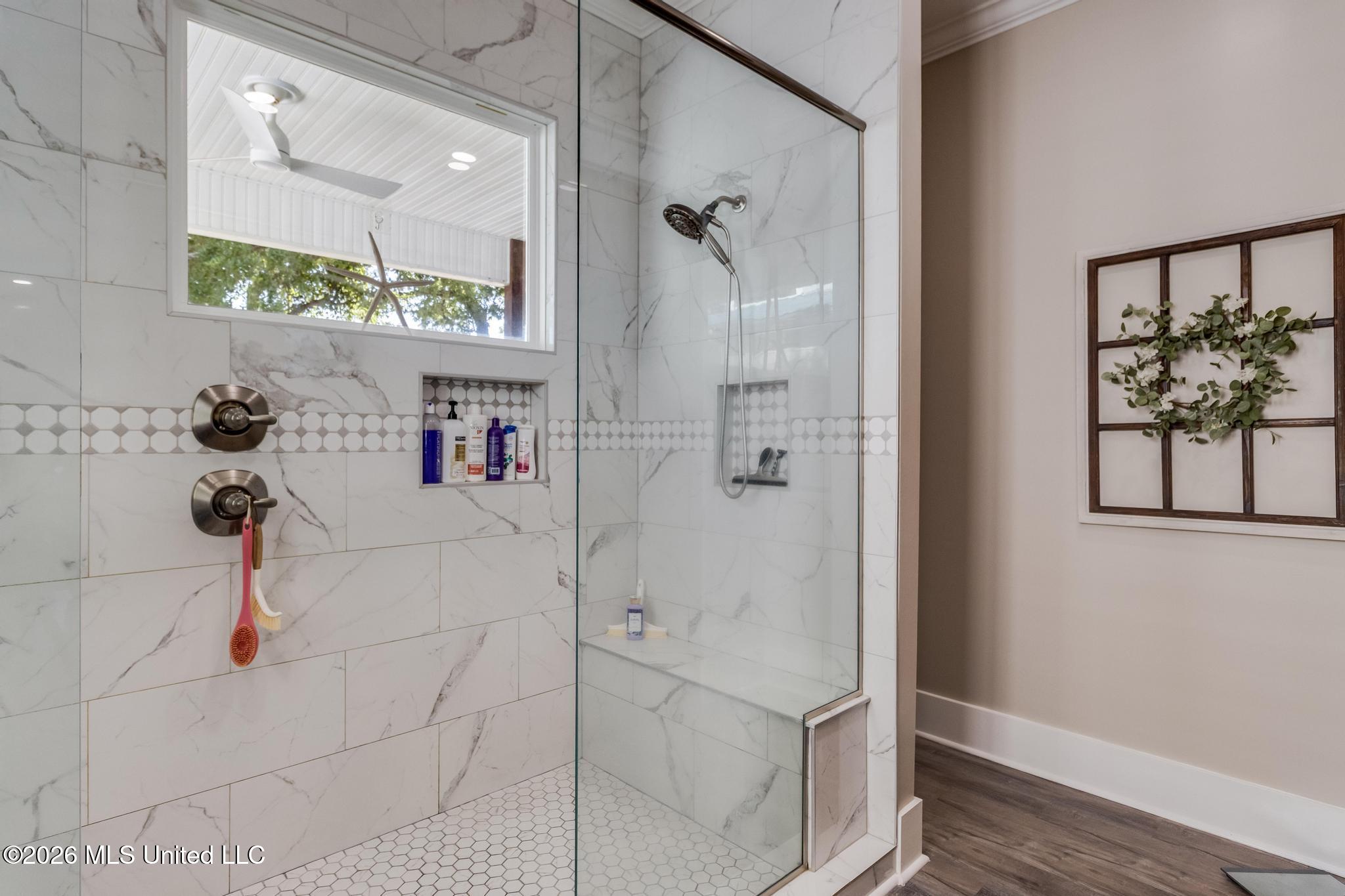 432 W Beach Boulevard Property Photo 20
