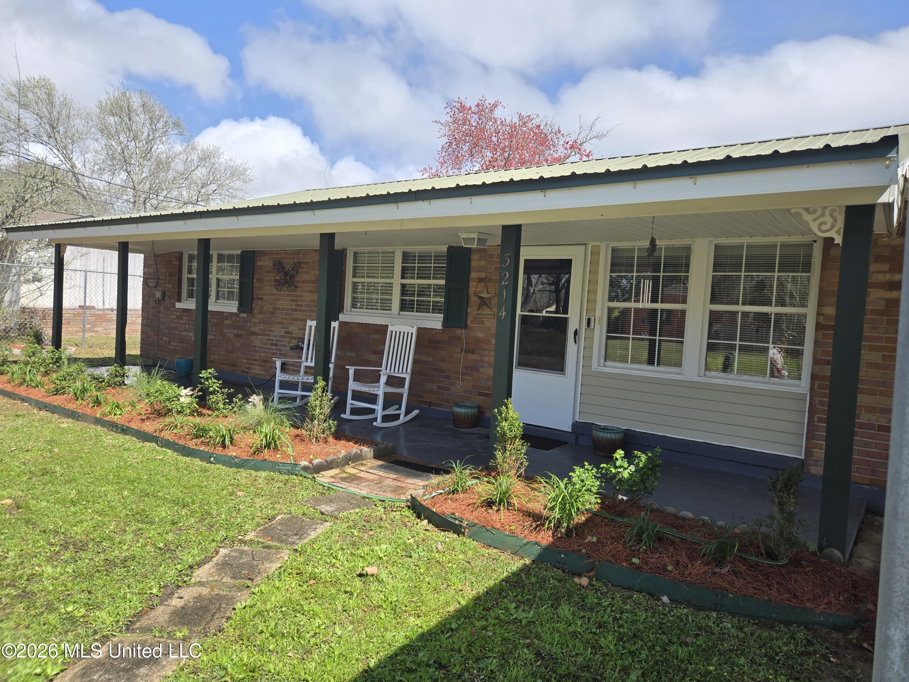 3214 Wesley Street Property Photo 1