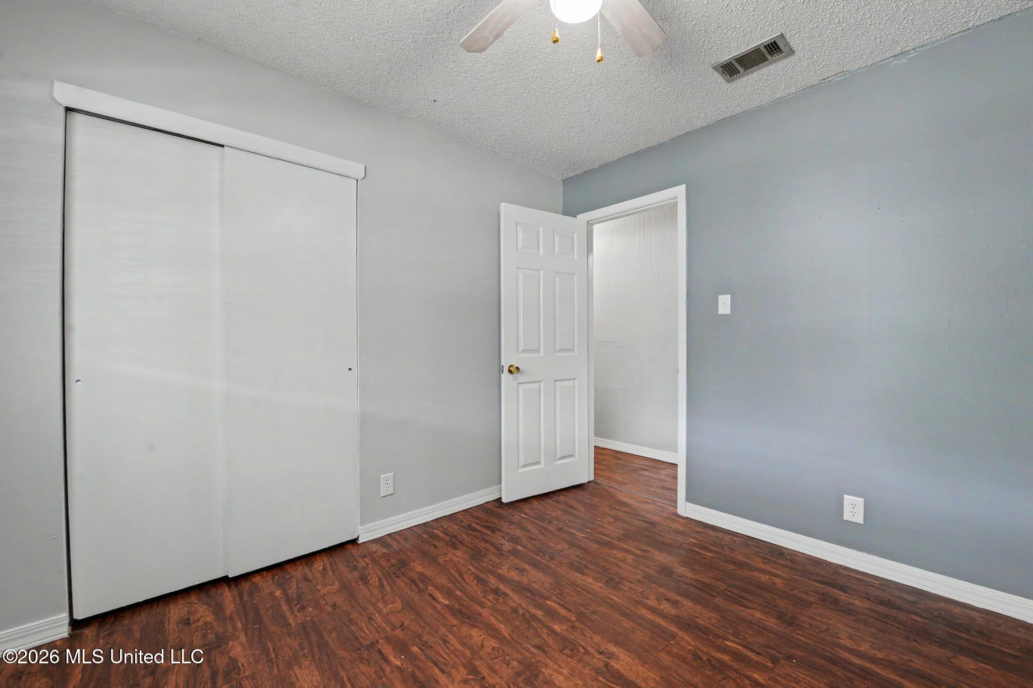 3214 Wesley Street Property Photo 15