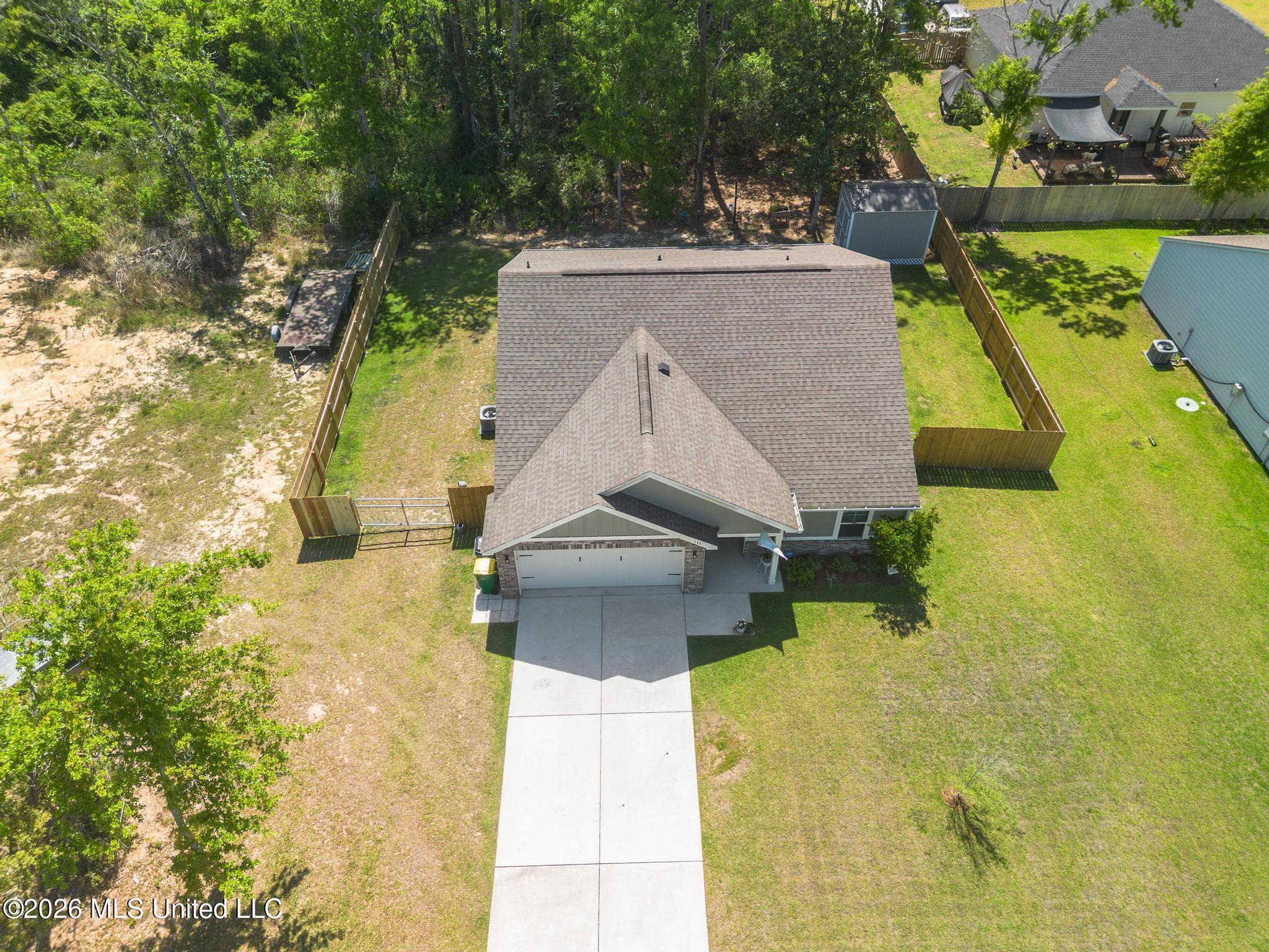 515 Peach Street Property Photo 3