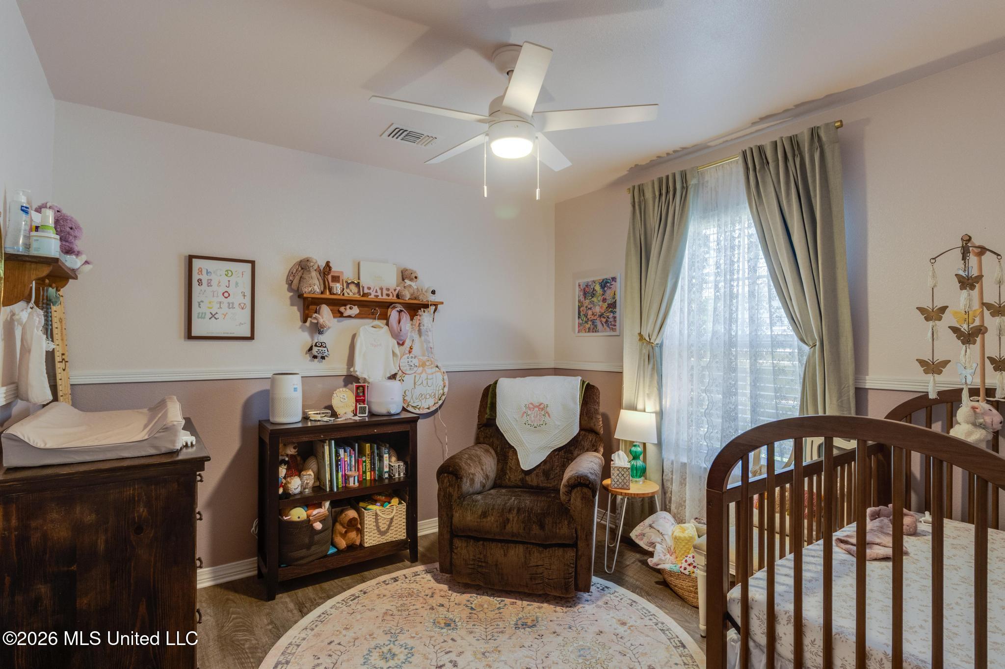 515 Peach Street Property Photo 8