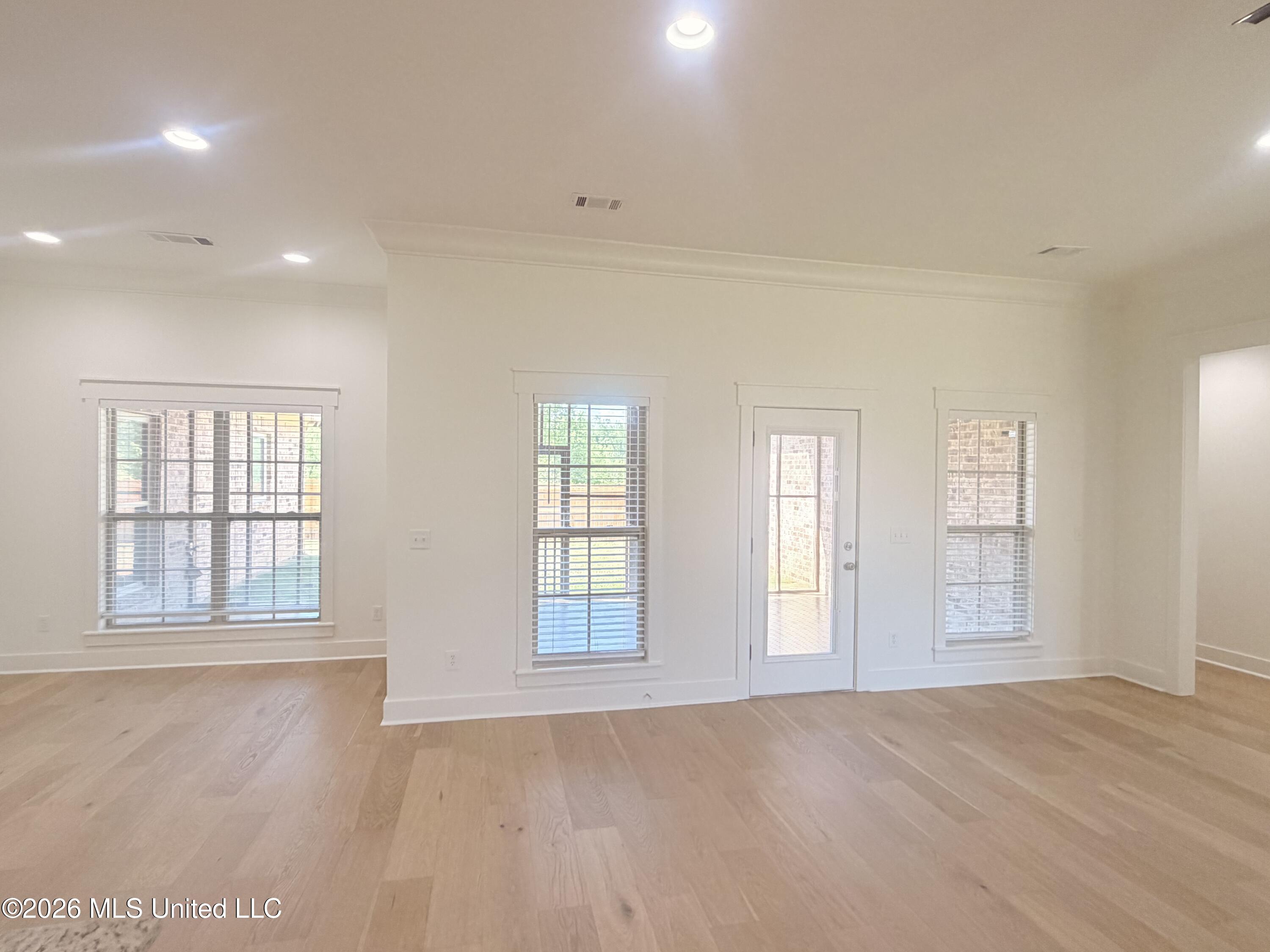 337 Bullock Circle Property Photo 7