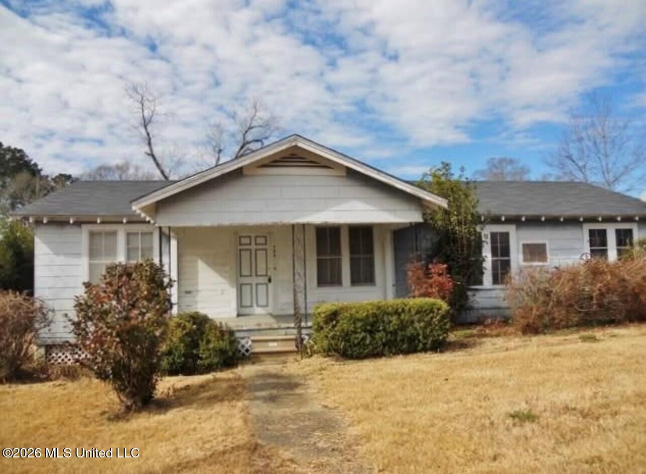 156 N Captain Drive Property Photo 1