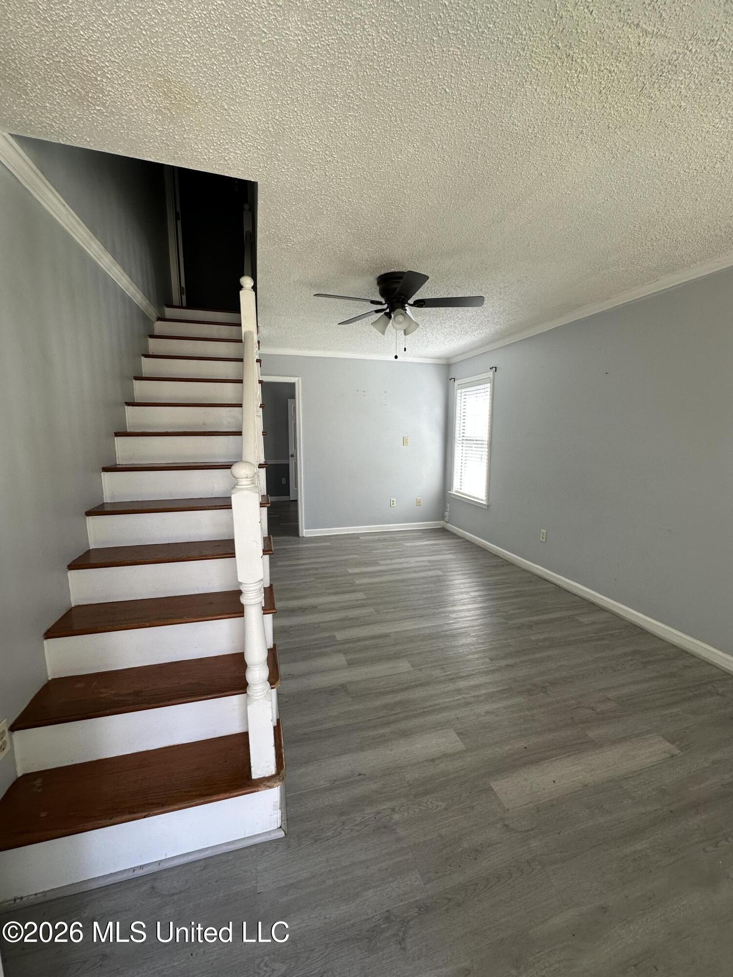 3245 Edenshire Lane Property Photo 2