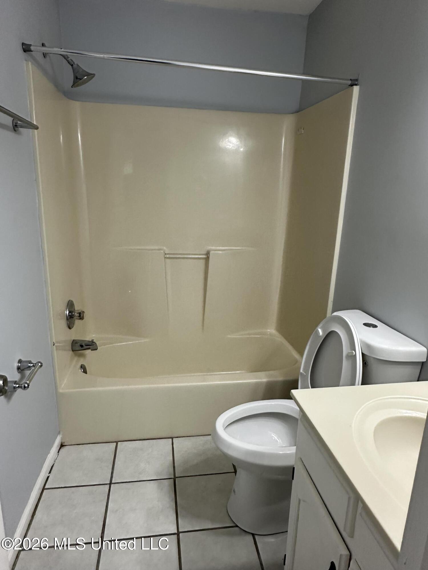 3245 Edenshire Lane Property Photo 4