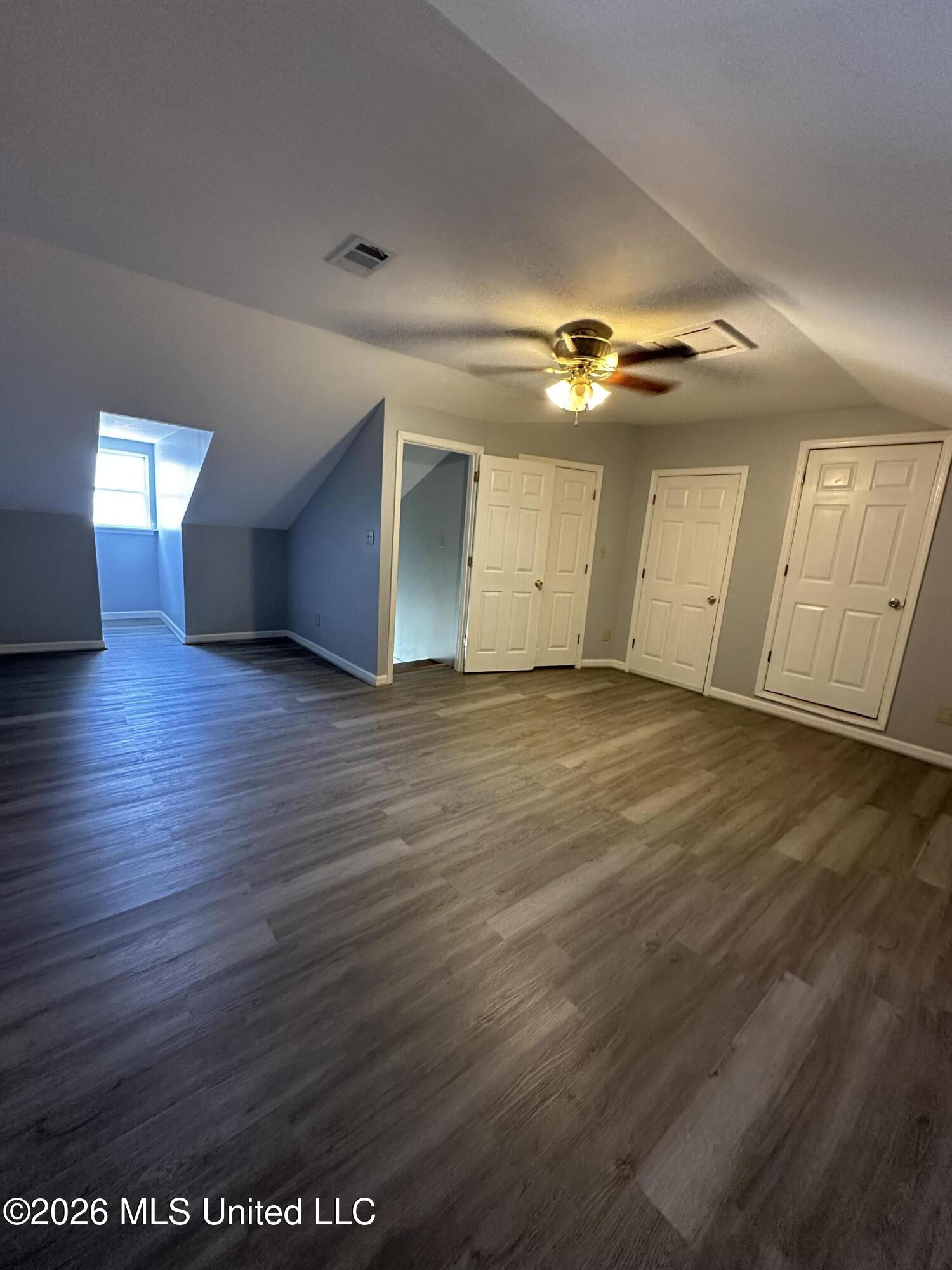 3245 Edenshire Lane Property Photo 10