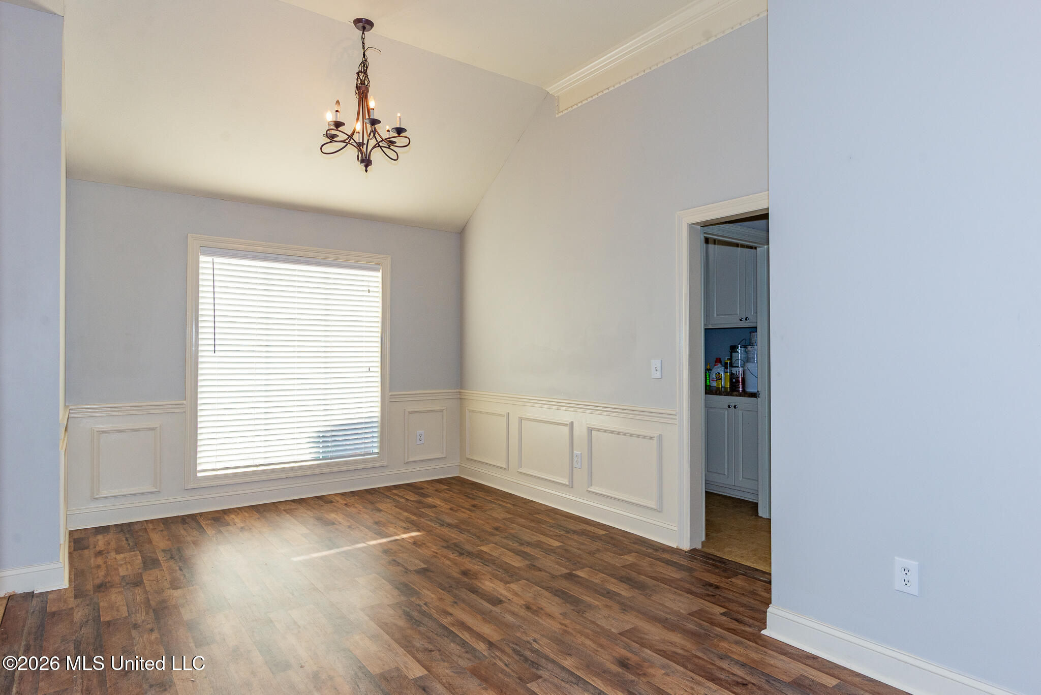 364 Kings Ridge Circle Property Photo 6