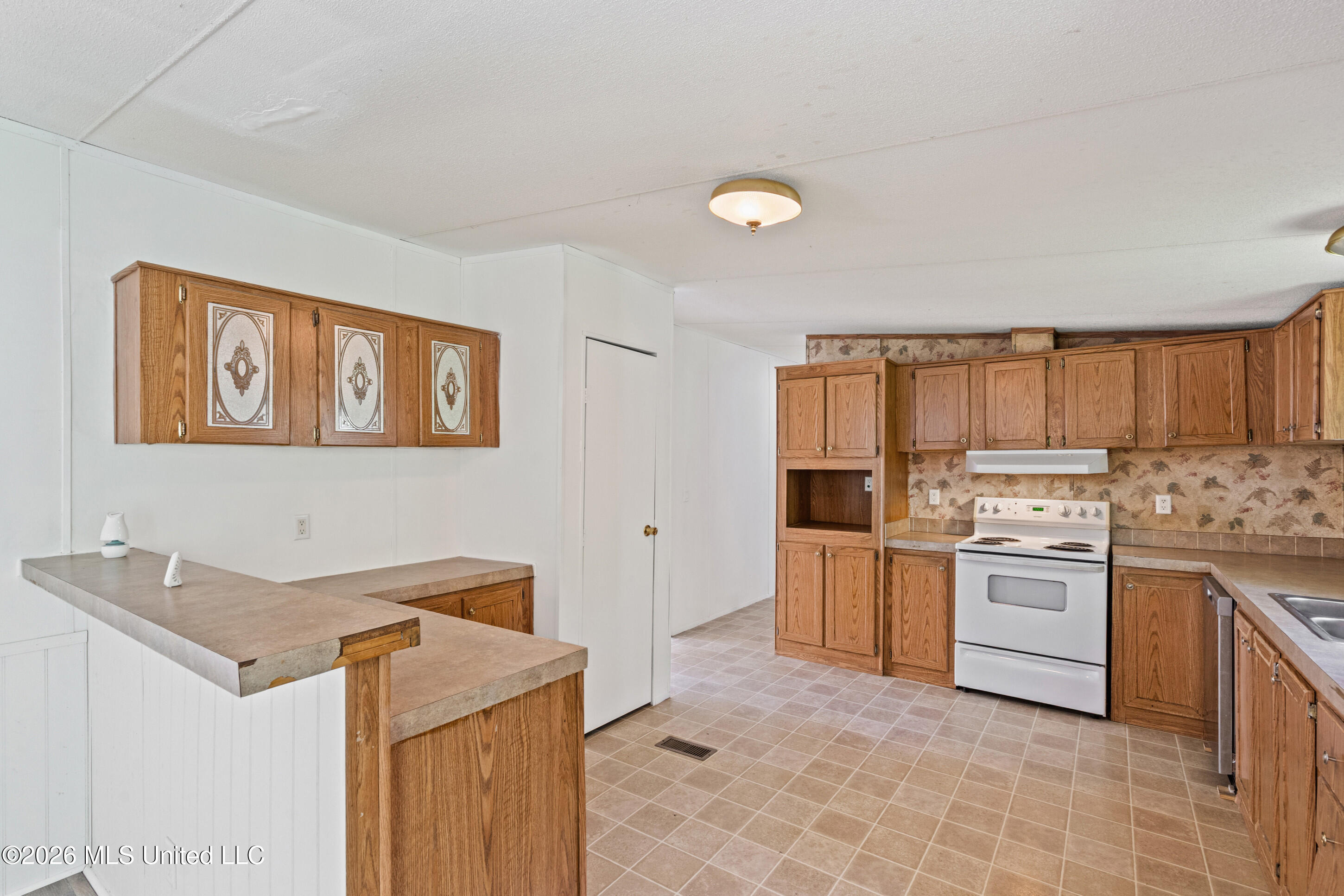 258 Coles Point Road Property Photo 11