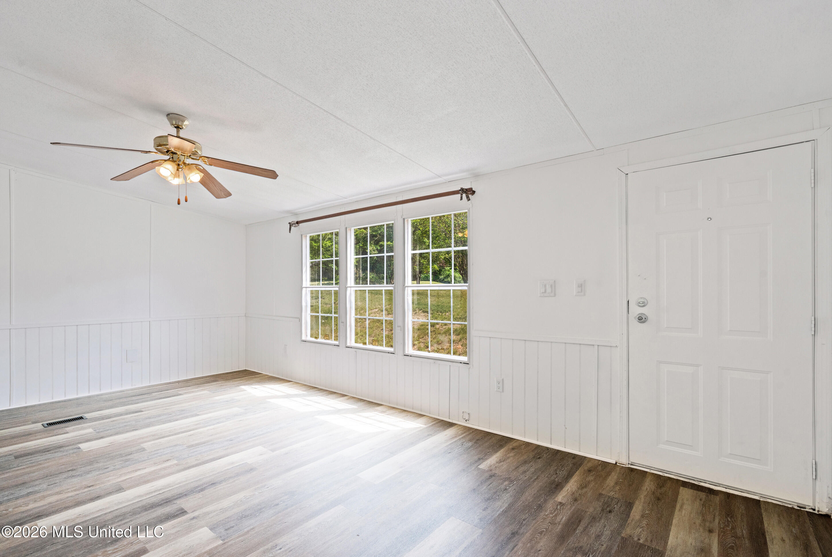 258 Coles Point Road Property Photo 15