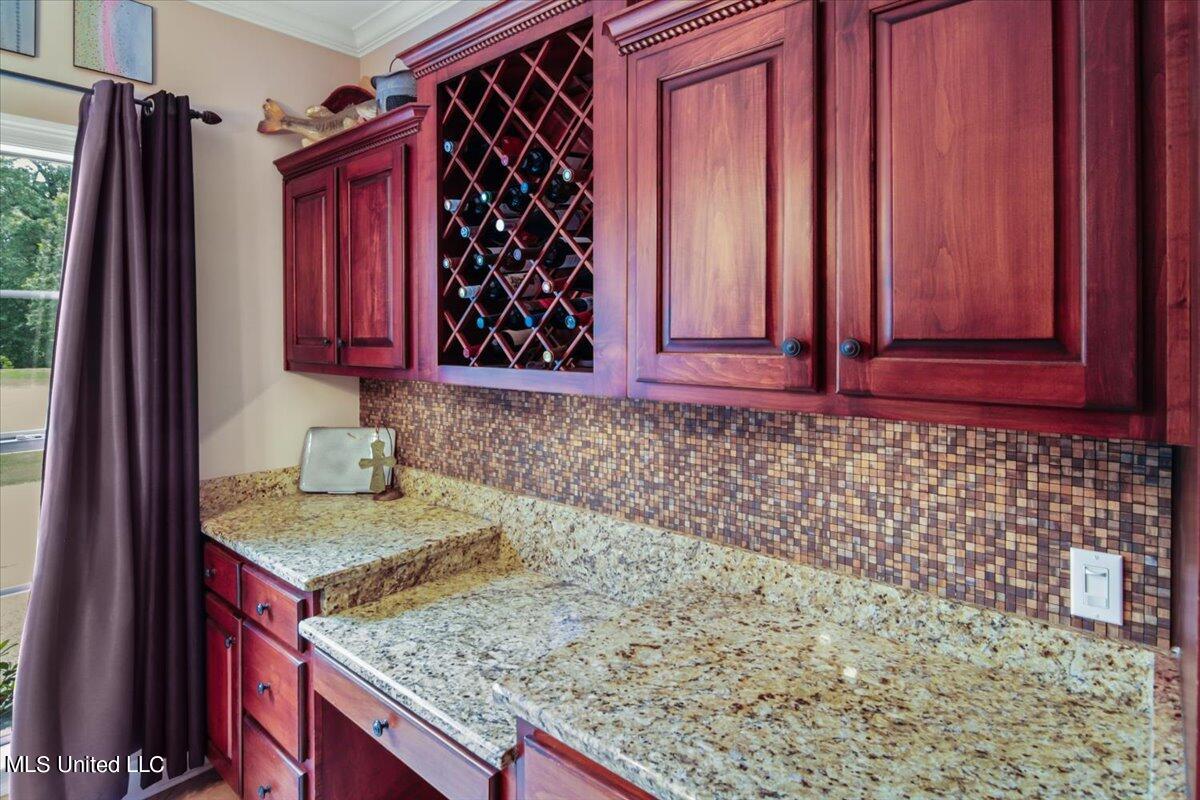 1828 W Keenlan Drive Property Photo 27