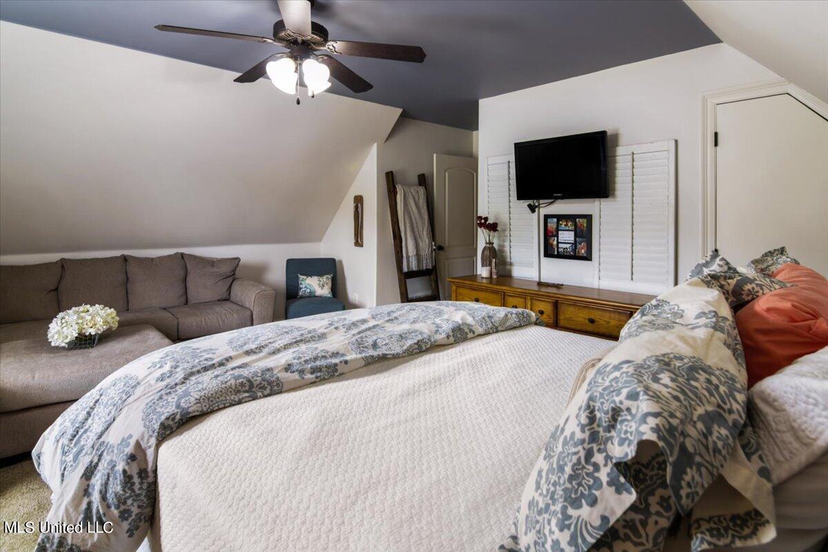 1828 W Keenlan Drive Property Photo 38