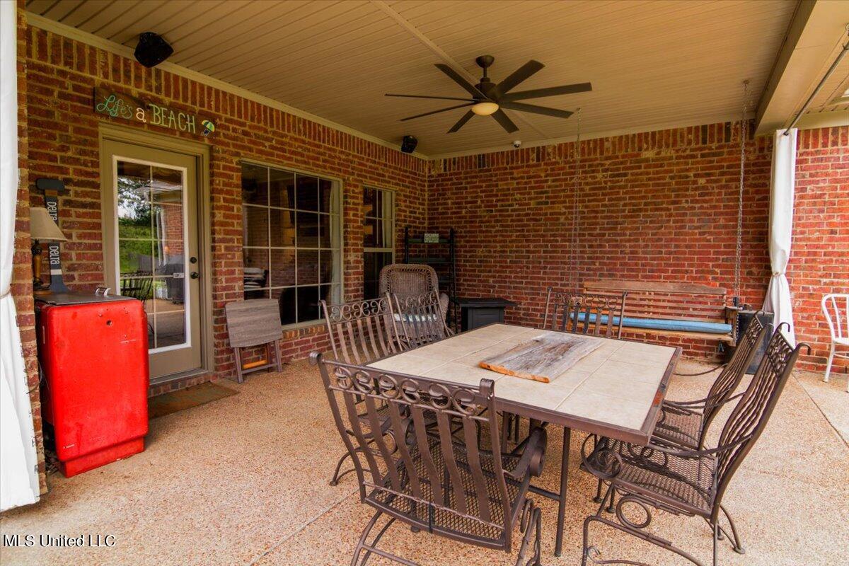 1828 W Keenlan Drive Property Photo 41