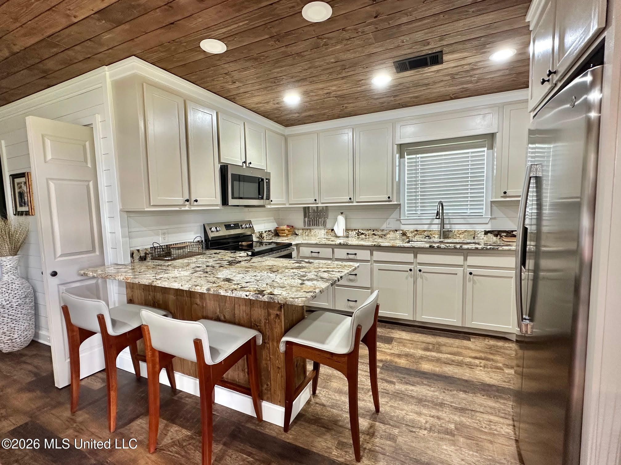 536 Omega Road Property Photo 16