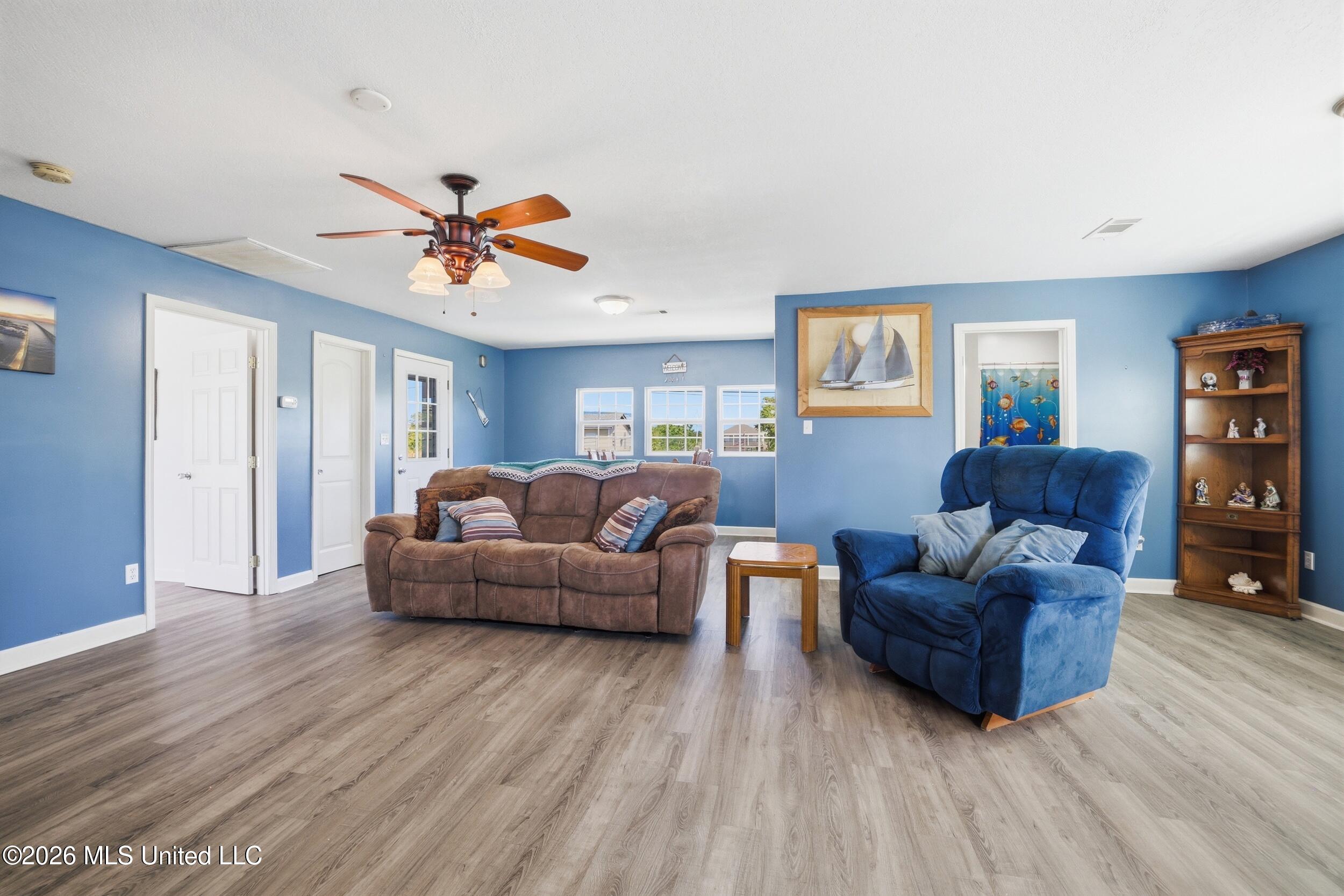 5057 Elbrus Street Property Photo 9
