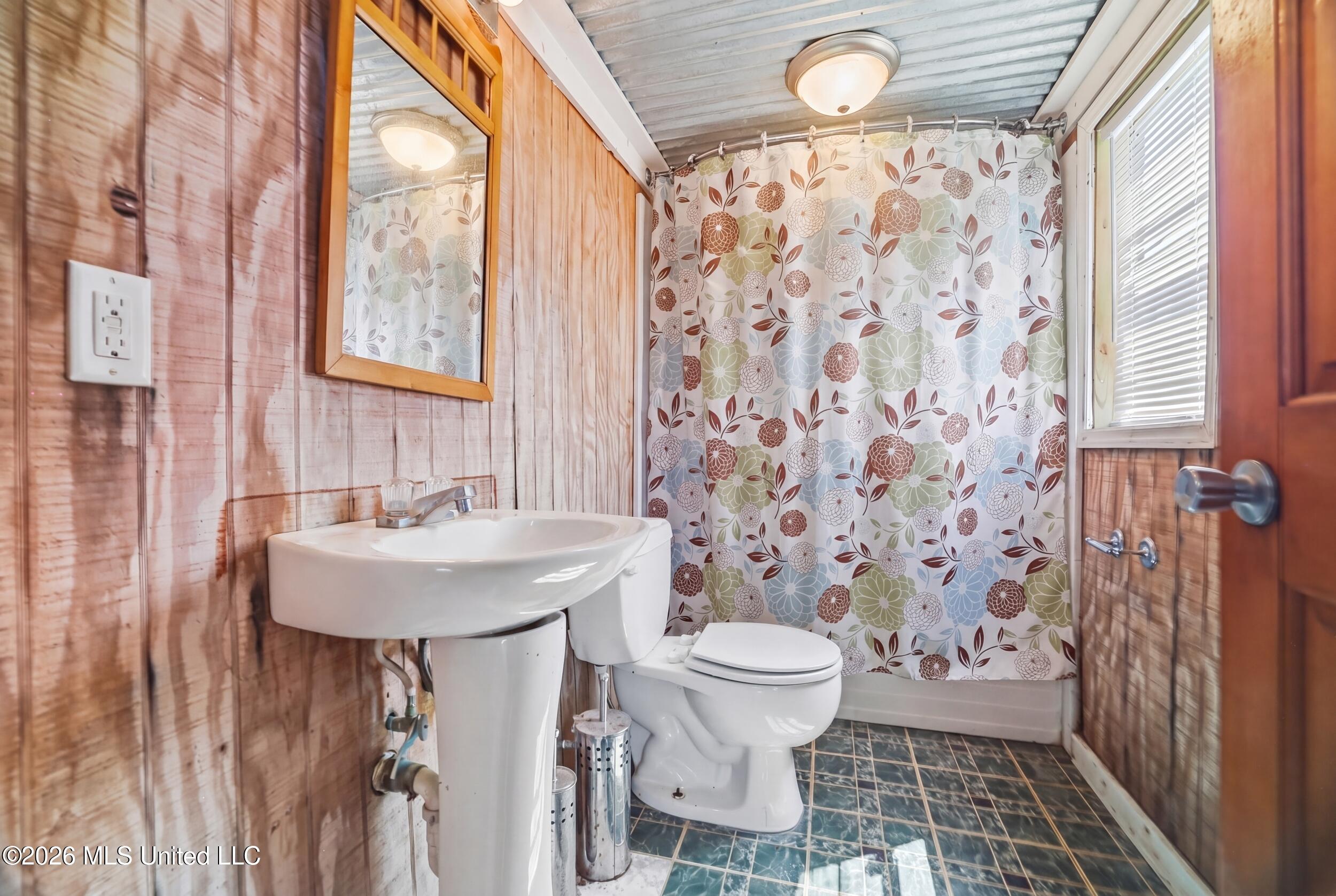 5057 Elbrus Street Property Photo 55