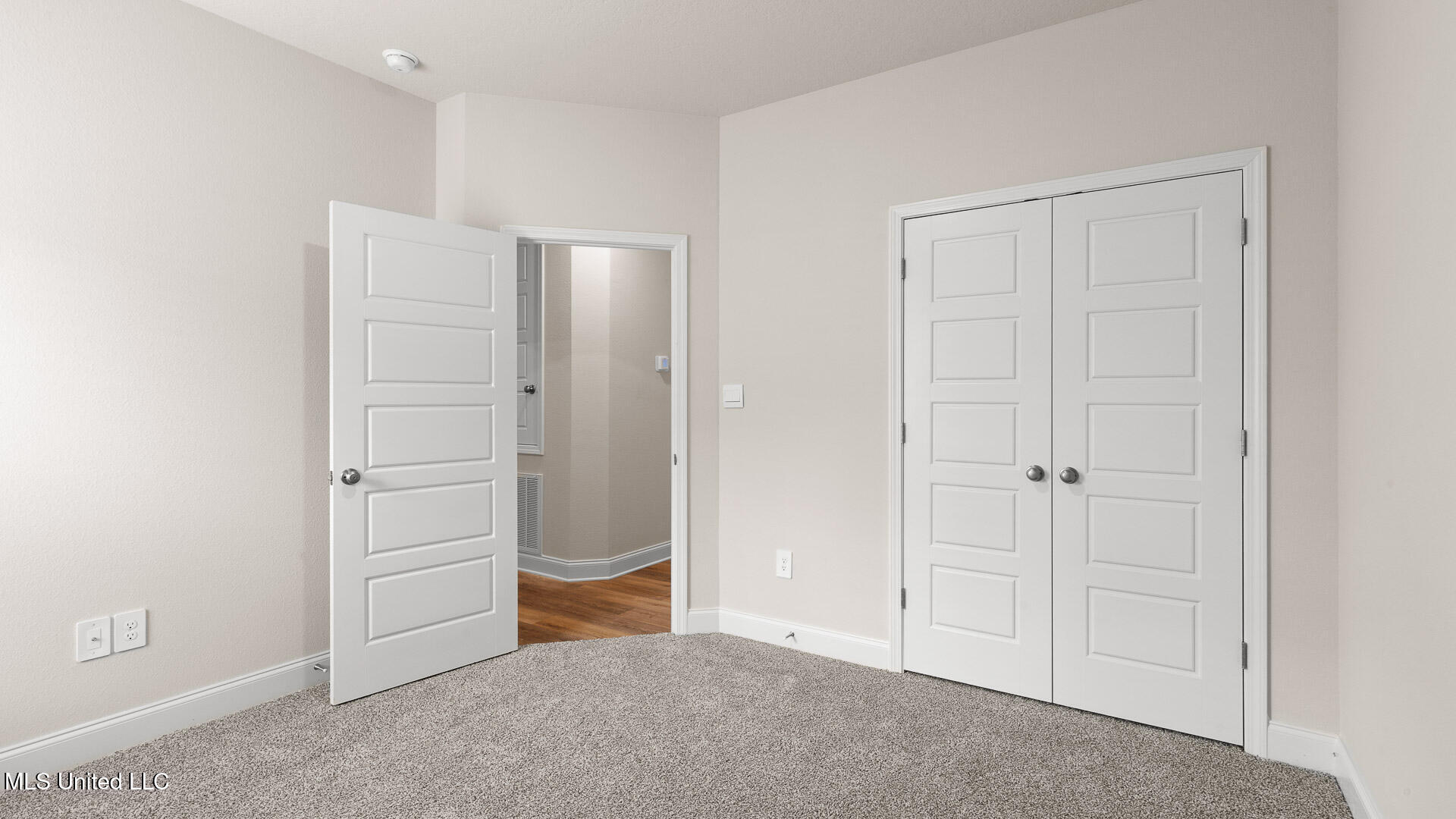 15888 Blue Ridge Drive Property Photo 22