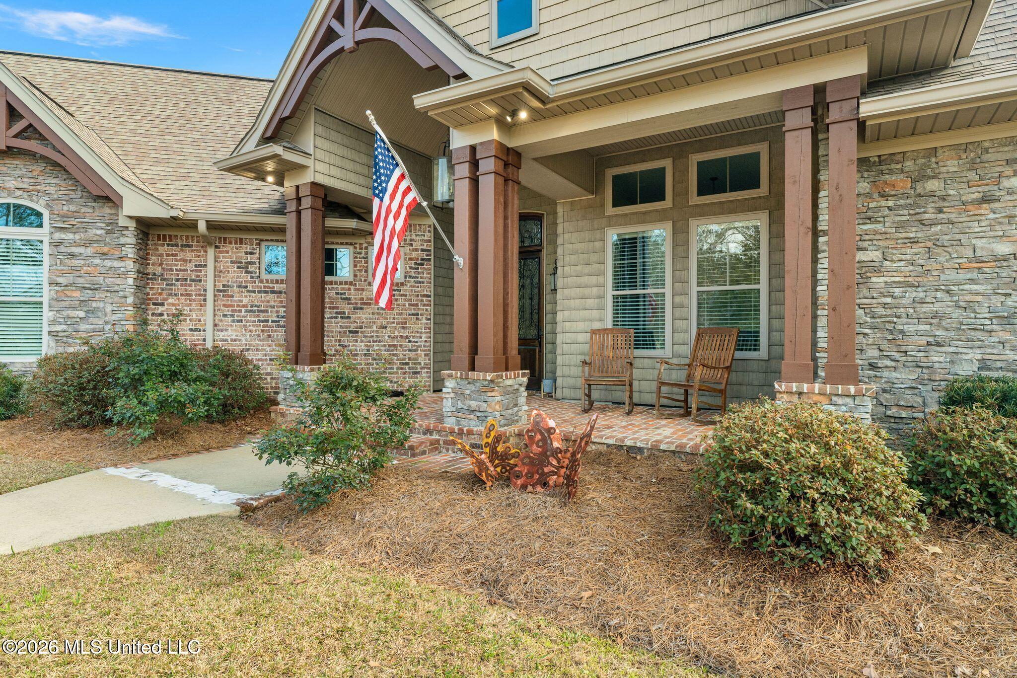 135 County 472 Property Photo 5