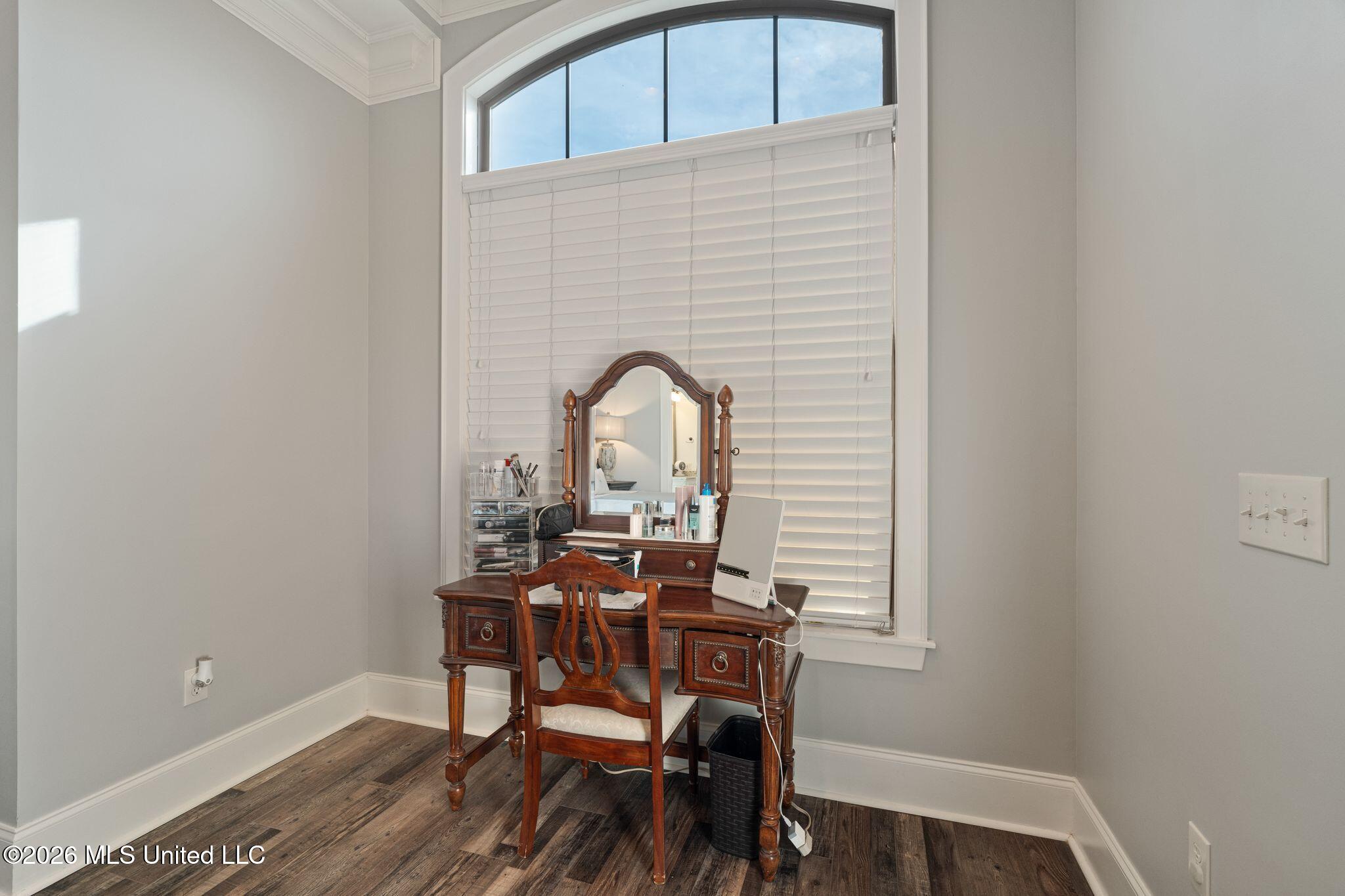 135 County 472 Property Photo 32