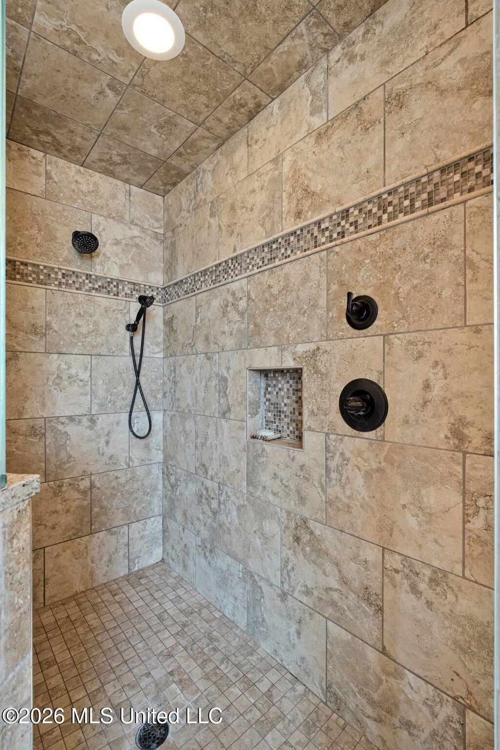 135 County 472 Property Photo 36