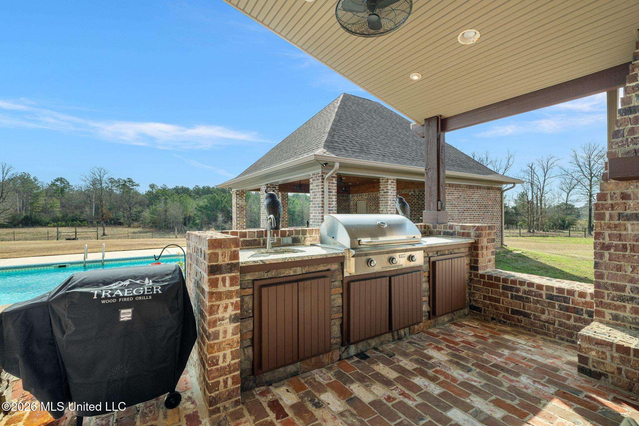 135 County 472 Property Photo 52