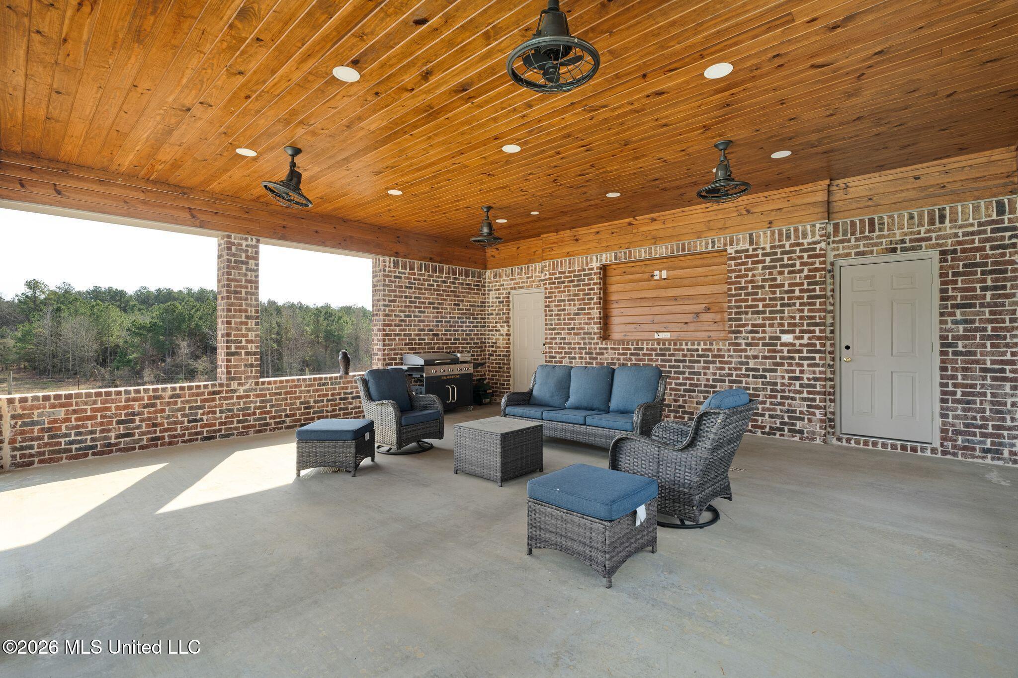 135 County 472 Property Photo 56