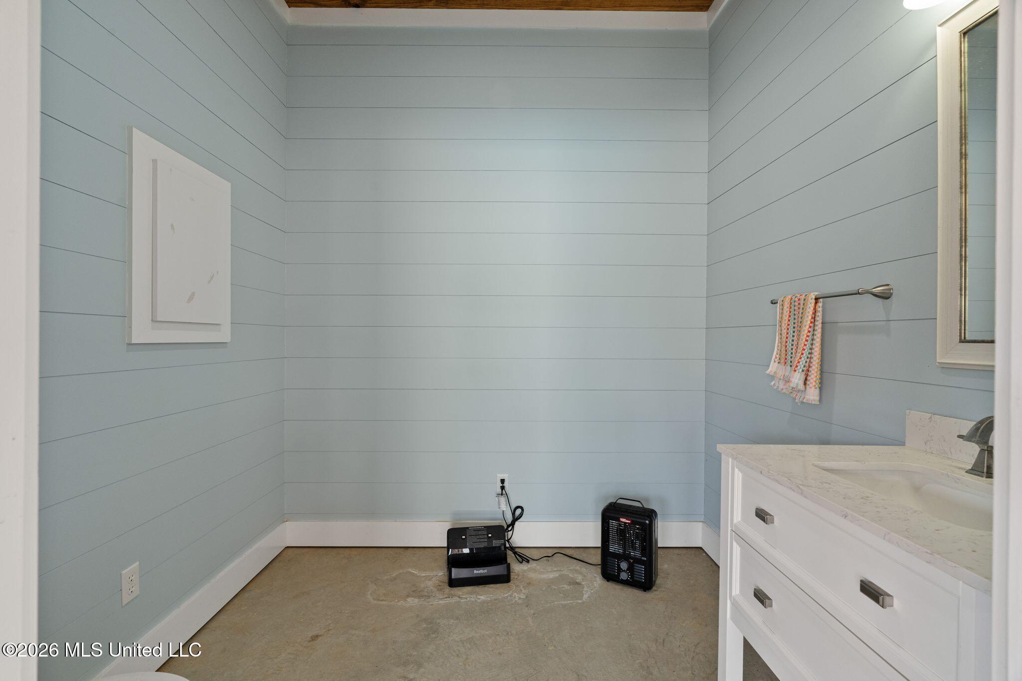 135 County 472 Property Photo 59